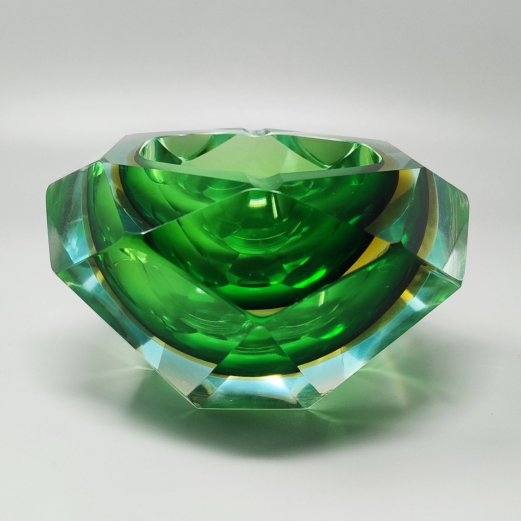 1960s Stunning large green and yellow ashtray/bowl/catchall by Flavio Poli for Seguso