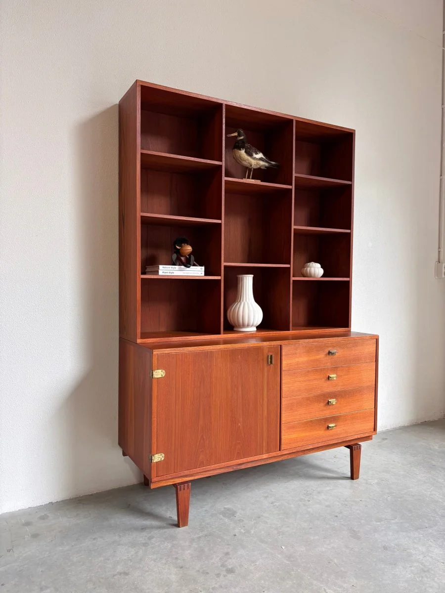 Vintage bookcase - wall cabinet teak Peter Løvig