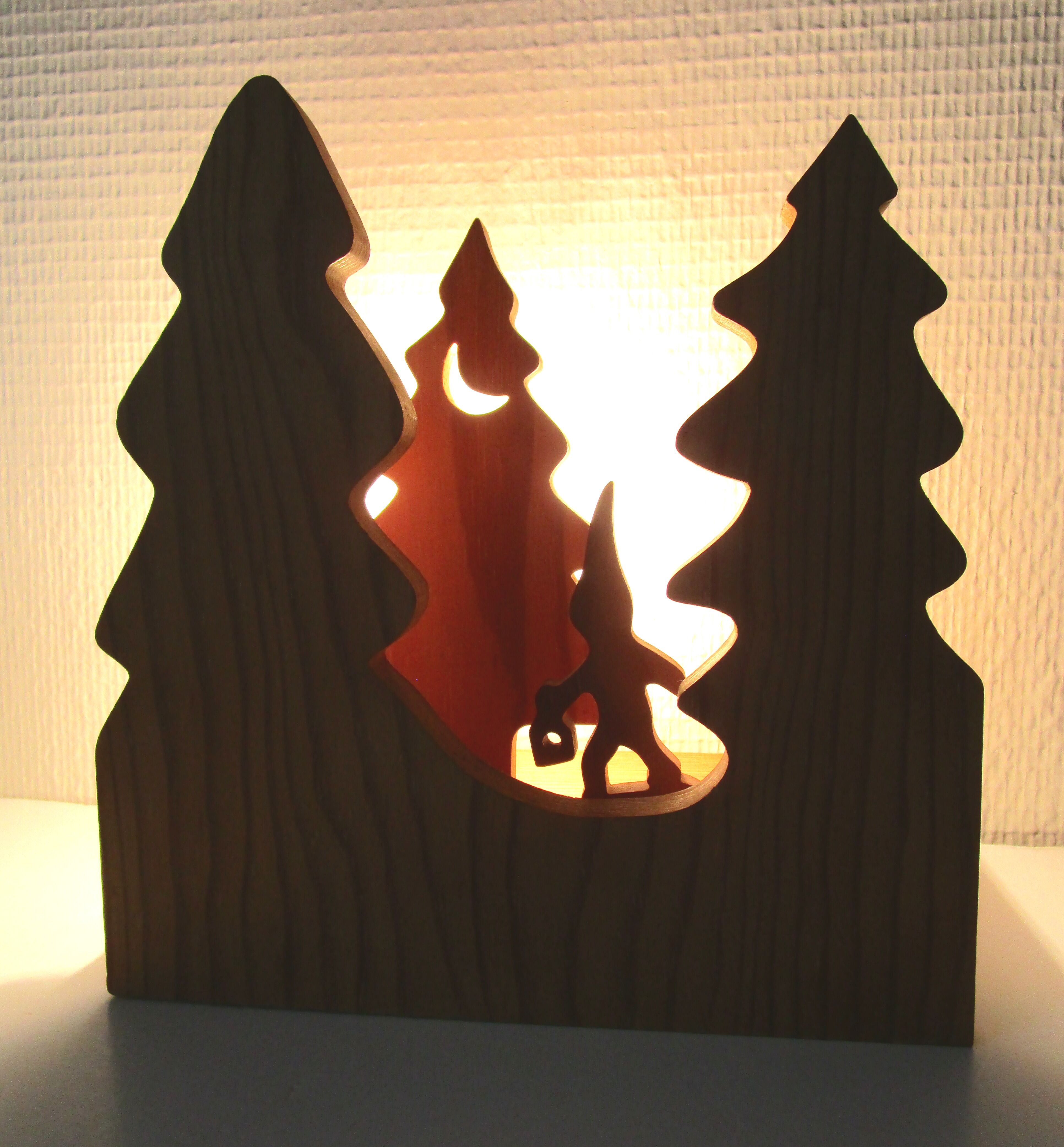 Lampe en sapin massif scandinave vintage