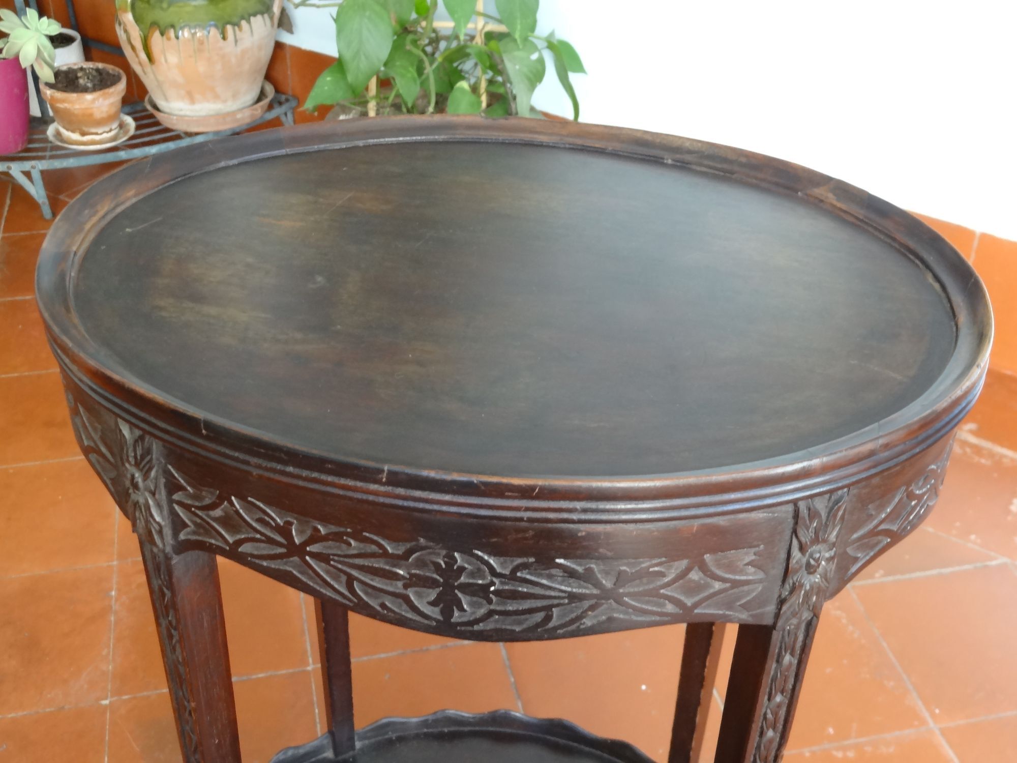 Carved wooden pedestal table with double trays 41 x 72 cm