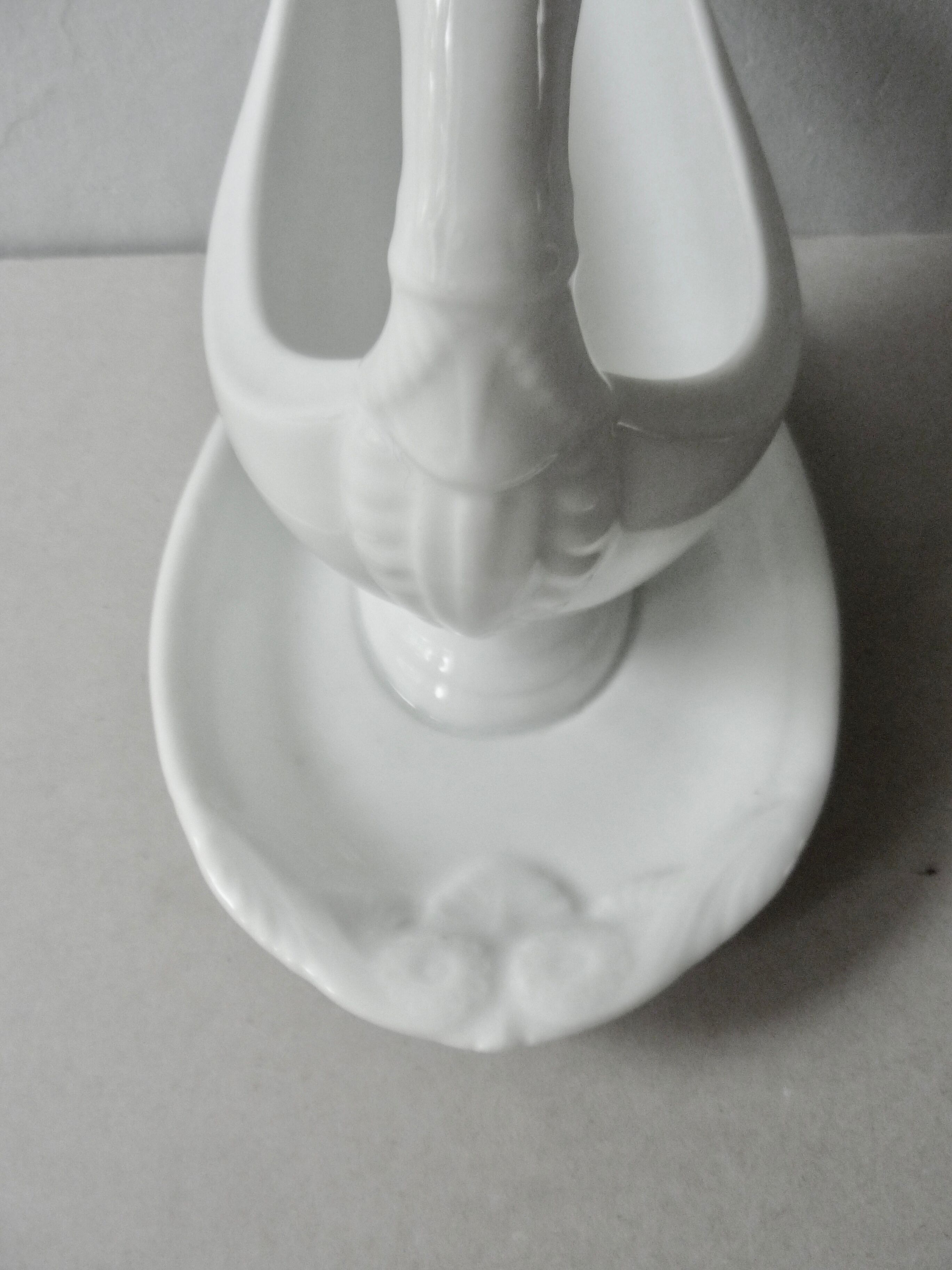 White porcelain saucière, Empire style