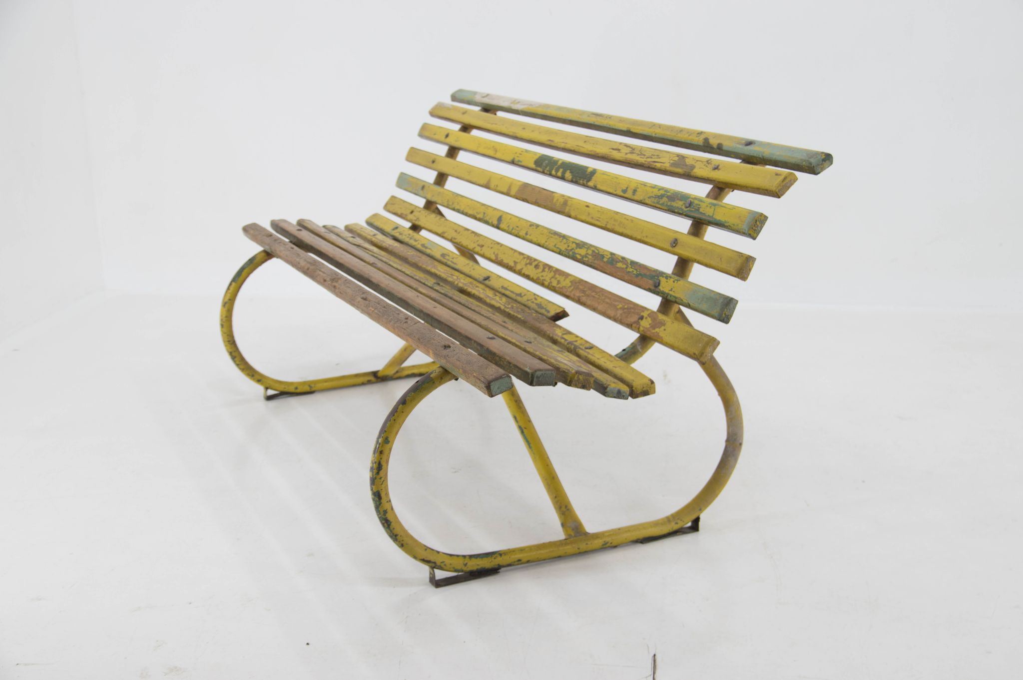 Banc vintage en bois et fer, années 1930