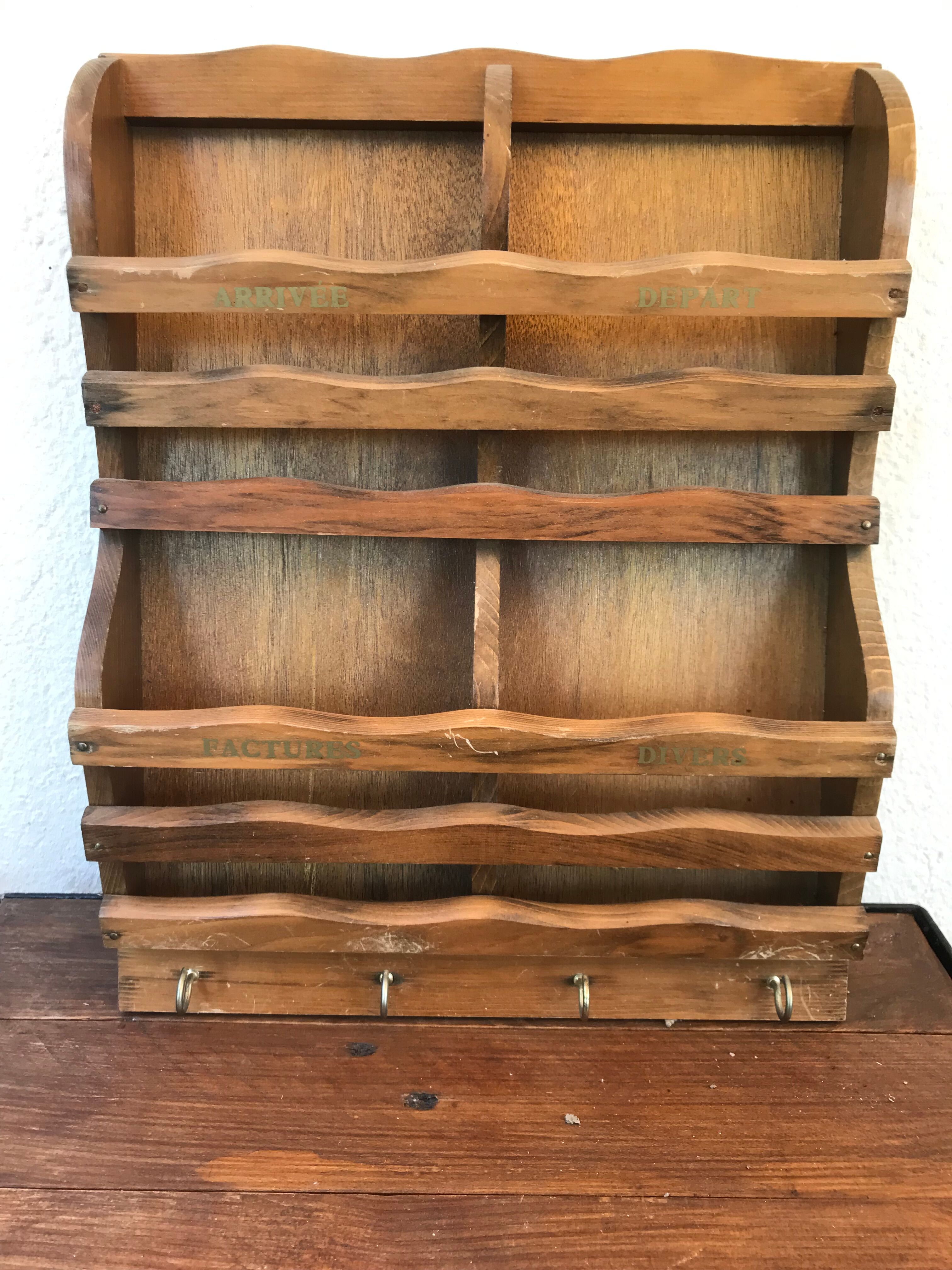 Former letter door locker - keys