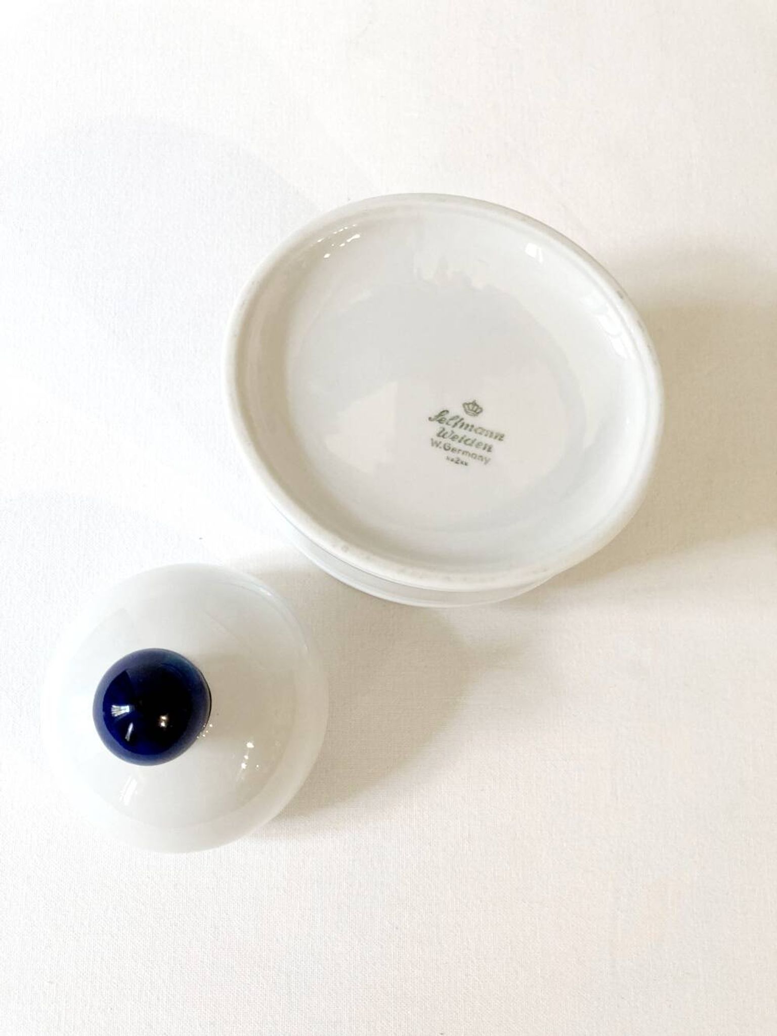 Seltmann Weiden porcelain coffee pot and sugar bowl, W Germany, 1980s