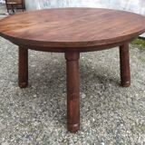 Table ronde brutaliste