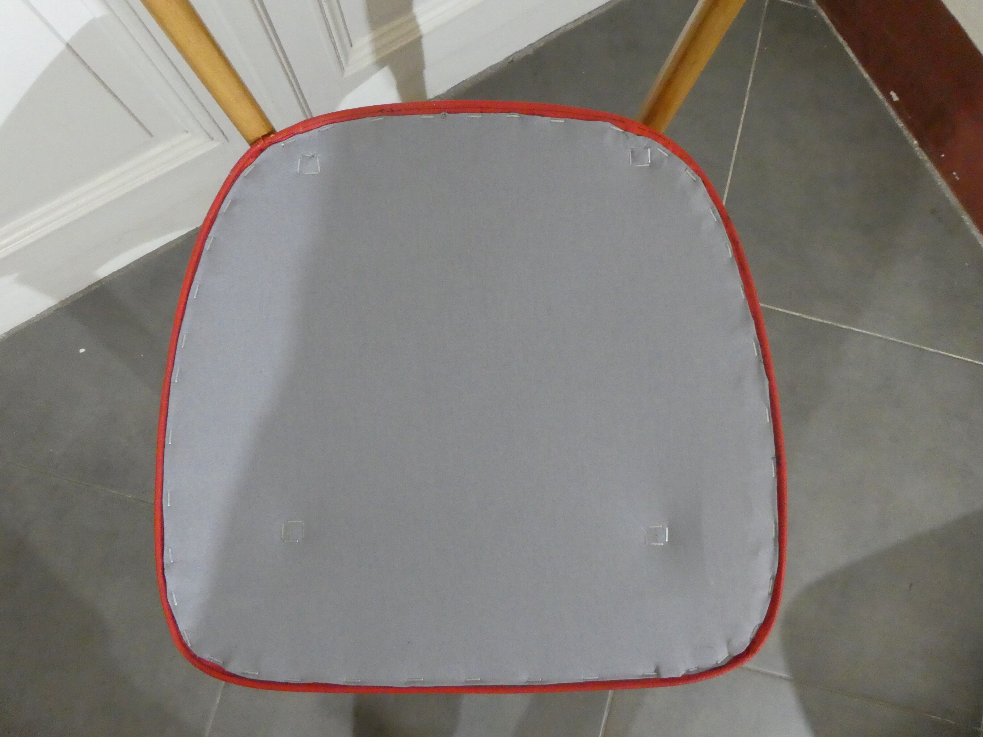 Lot of 6 dining room chairs