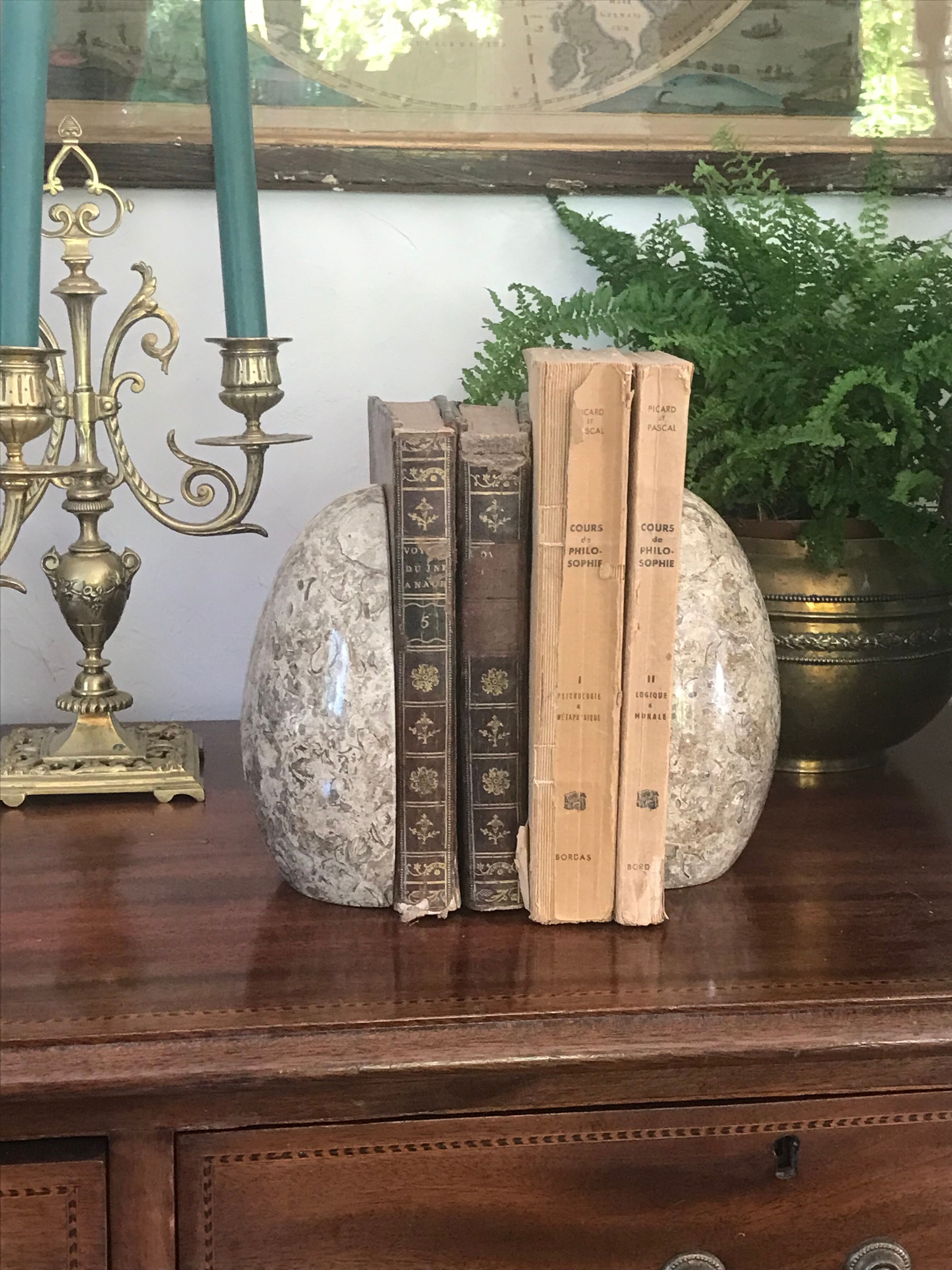 Pair of stone book clamts