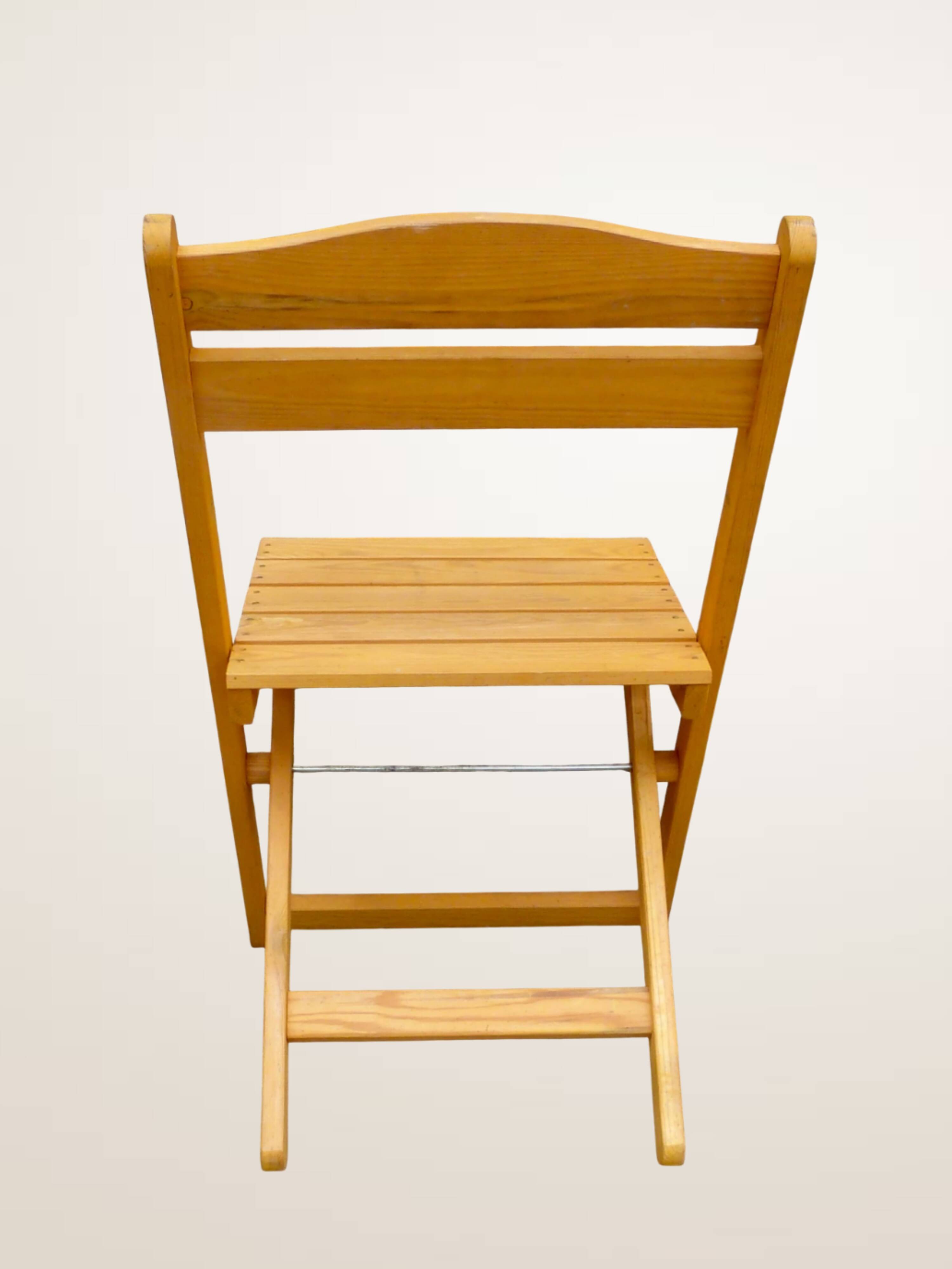 Paire de chaises pliantes en bois blond
