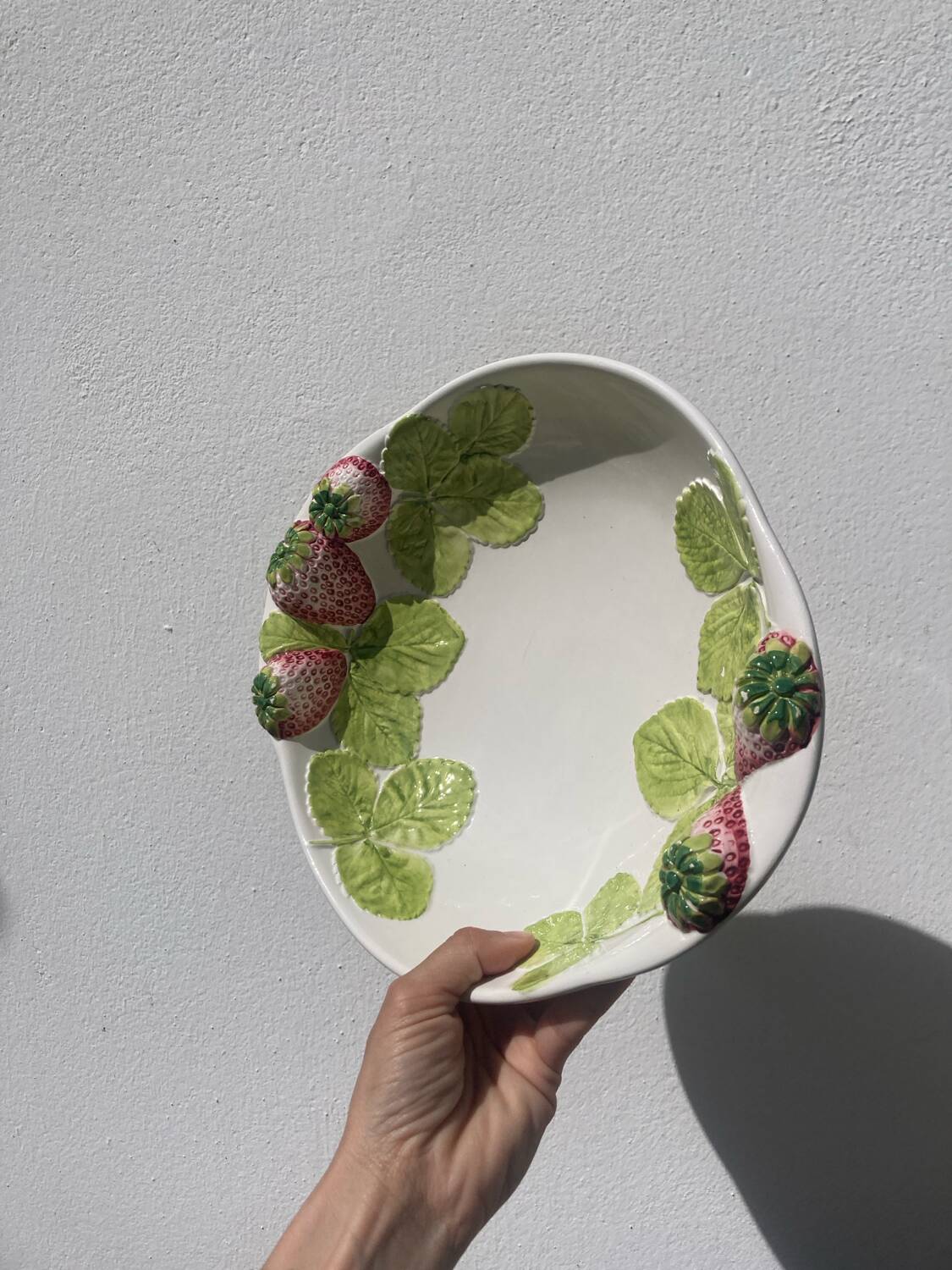 Ceramic fruit slip salad bowl