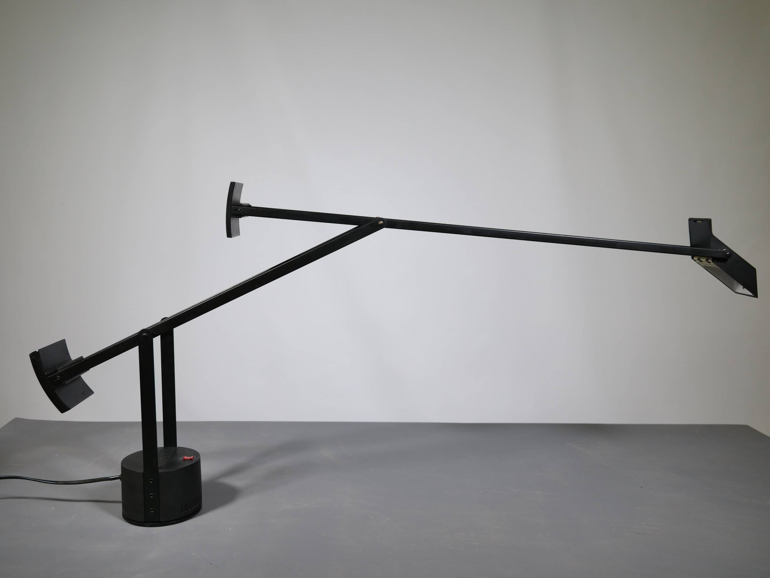 Design table lamp in metal by Richard Sapper for Artemide