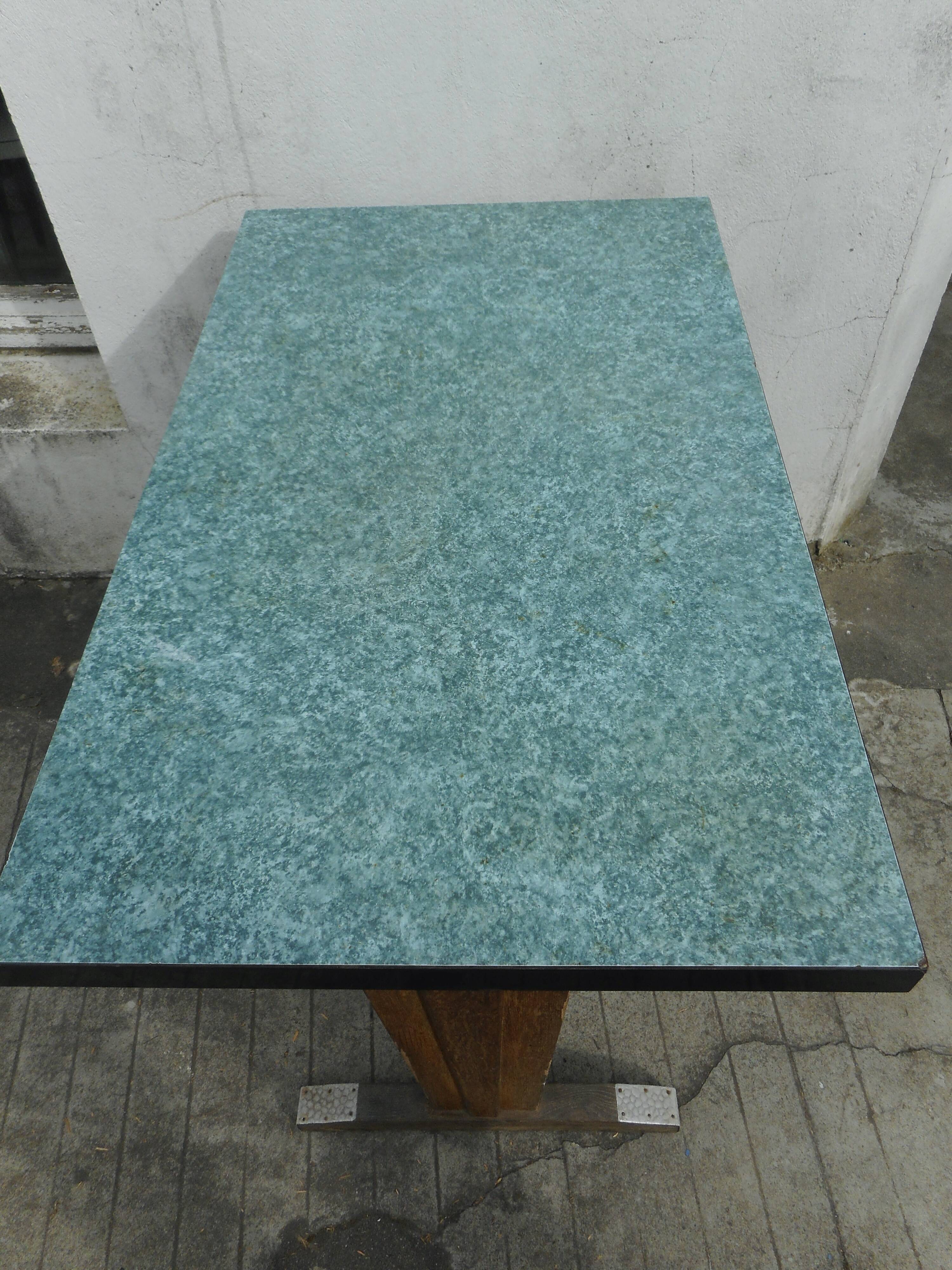 Table bistro wood and formica