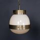 Paire de suspensions en opaline "Delta" italienne des années 1960 par Sergio Mazza.
