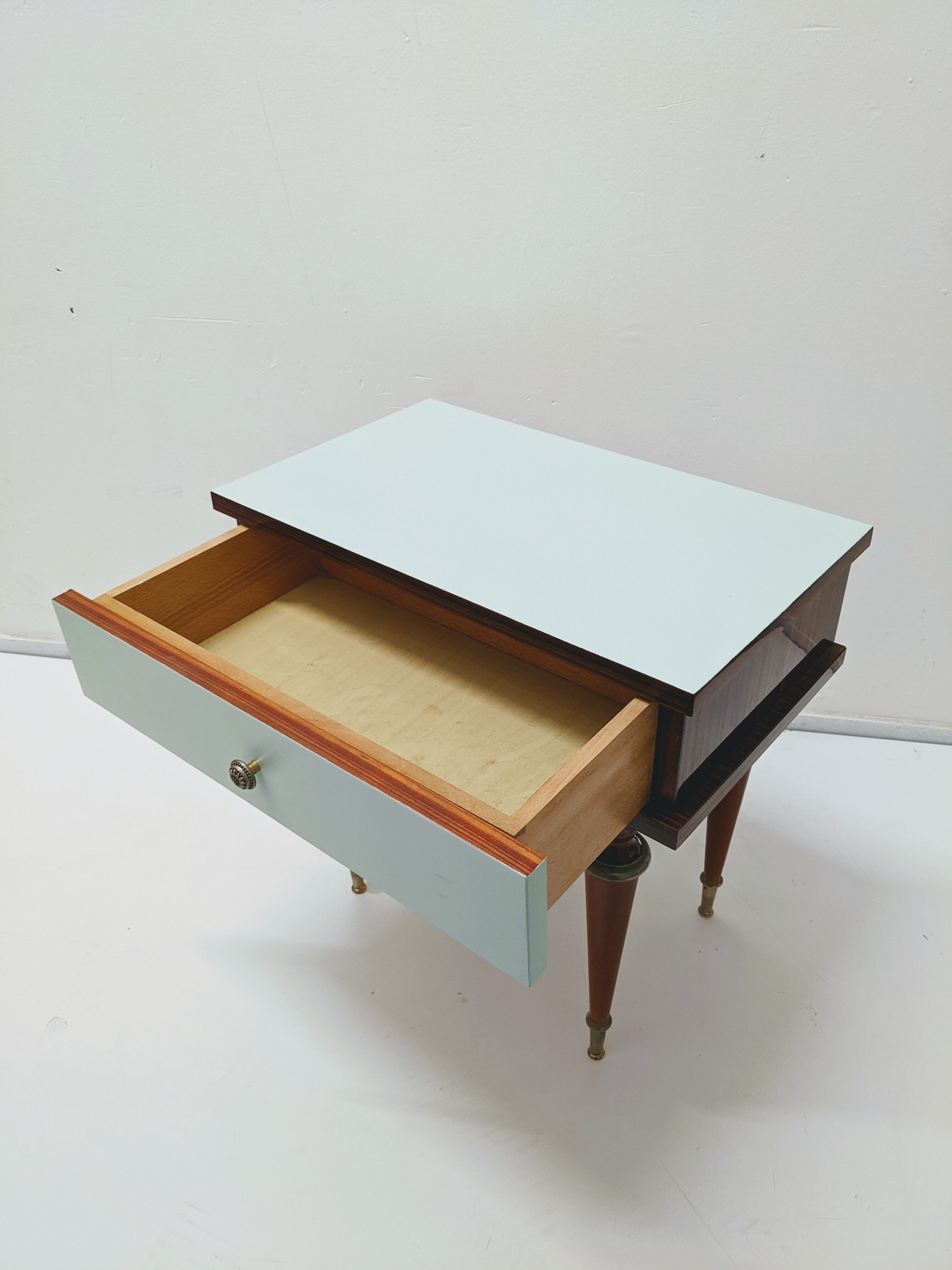 Vintage wooden bedside table / spindle legs