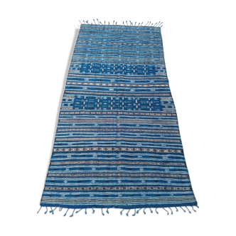 Tapis kilim bleu et noir fait à la main 127x217 cm