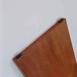 String style shelves