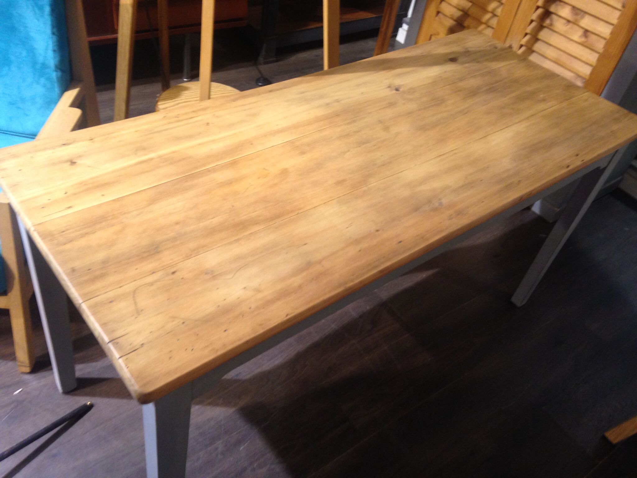 Pine table