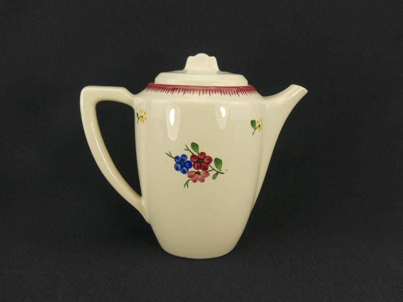 3-piece coffee service in Digoin earthenware with a flower decoration.