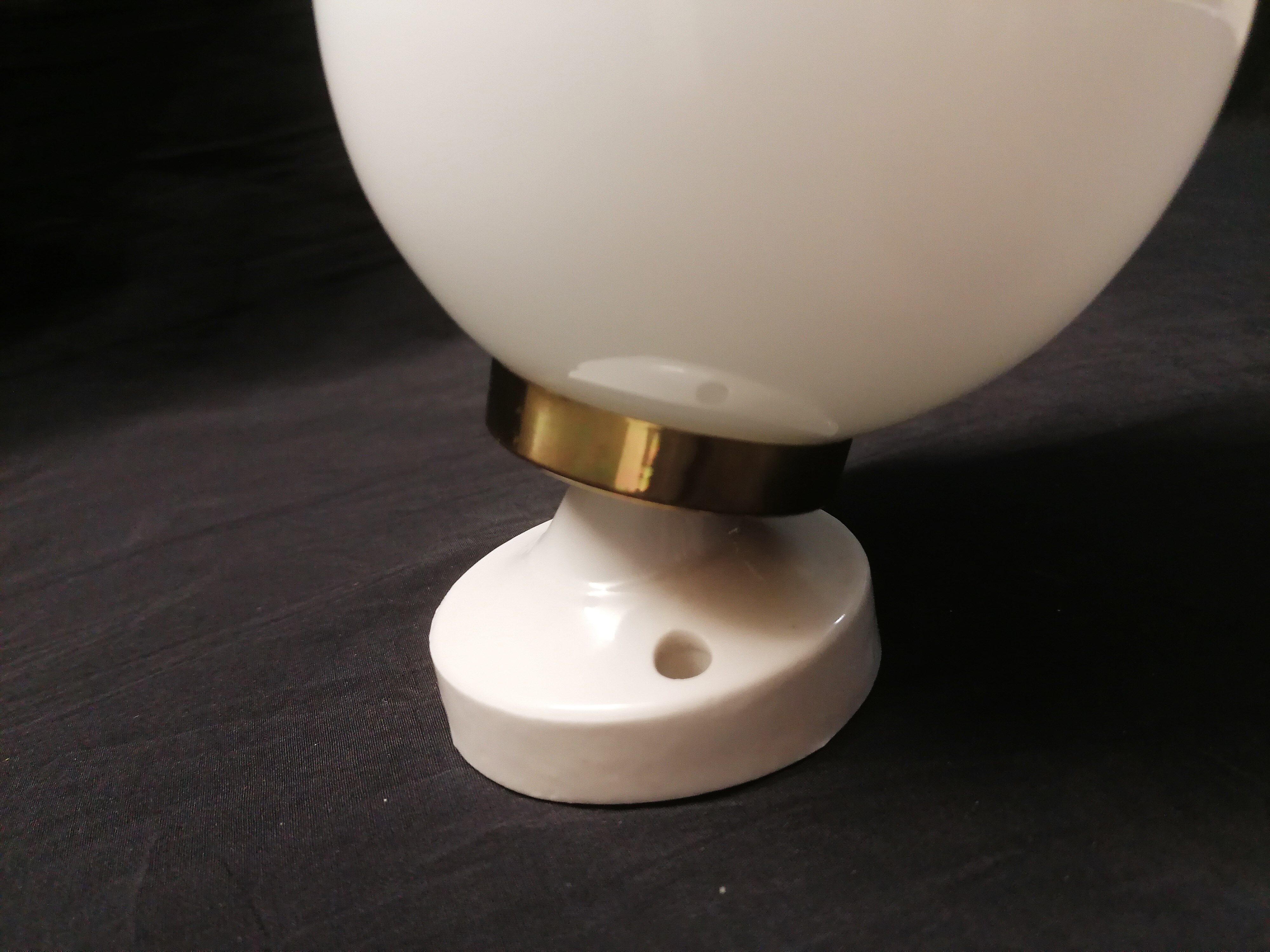 Vintage wall lamp - porcelain and tulip in white opaline - 40s
