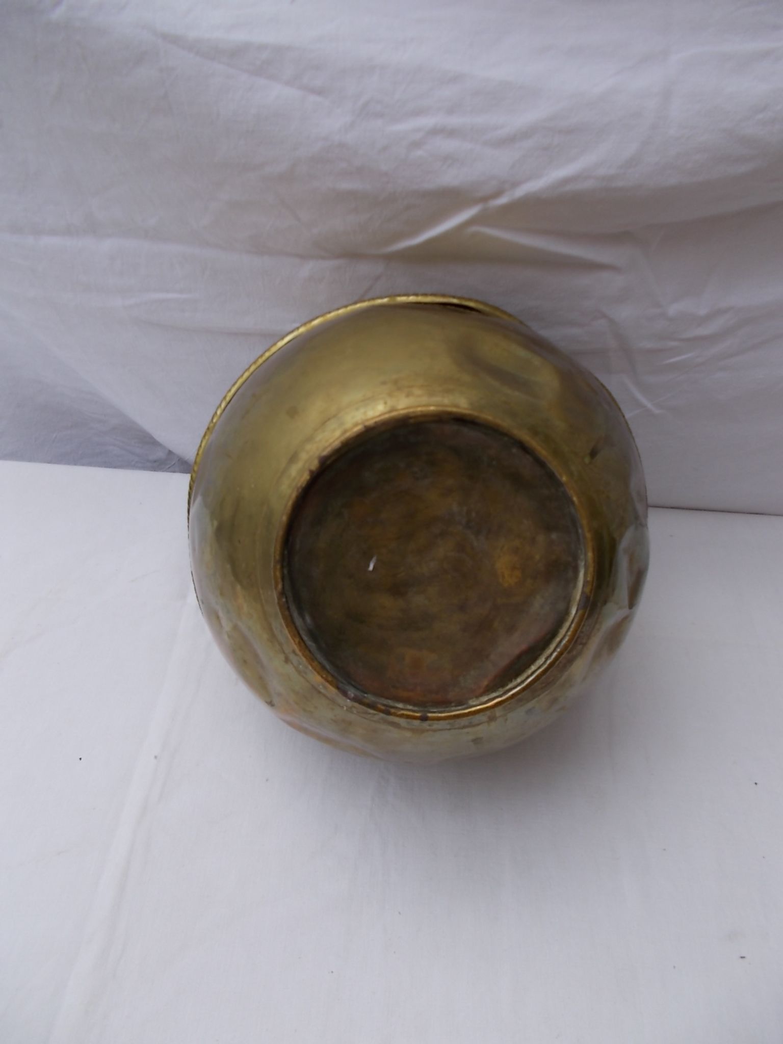 Brass pot