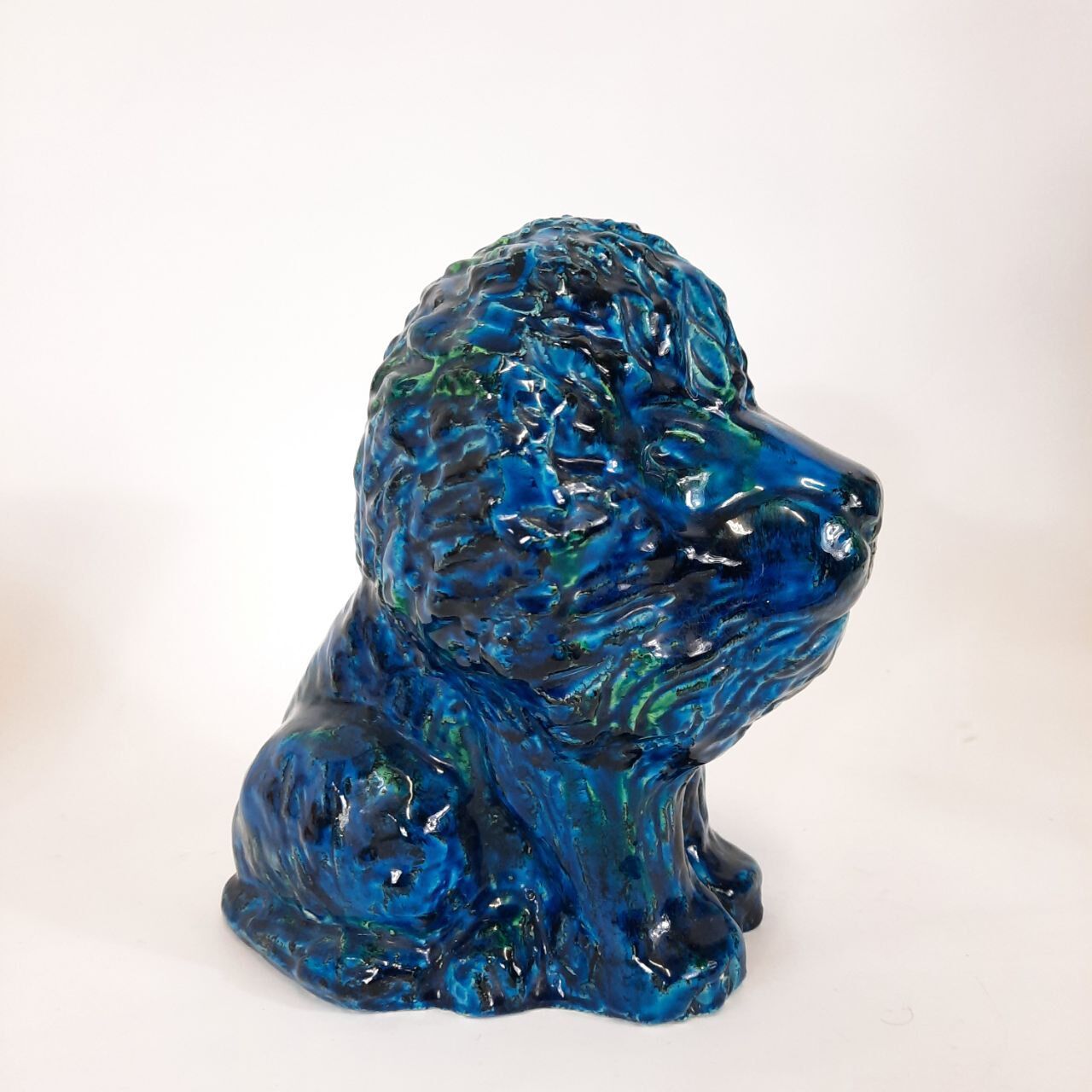 Lion statue, vintage, design Aldo Londi for Bitossi, Rimini blue series.