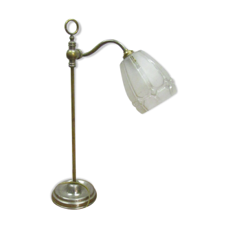 Articulated desk lamp