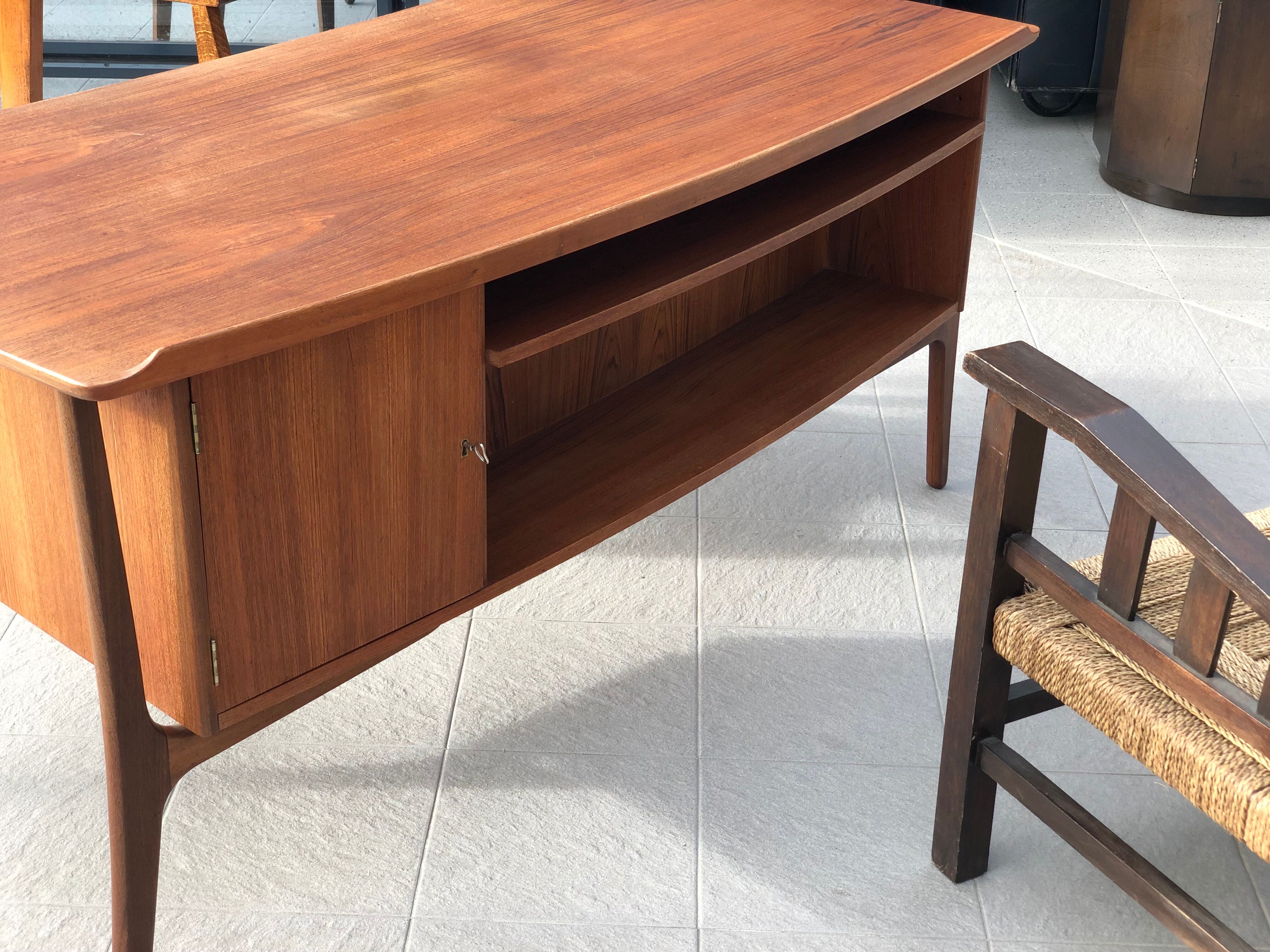 Desk in rosewood by Svend Aage Madsen for H.P. Hansen, 1960