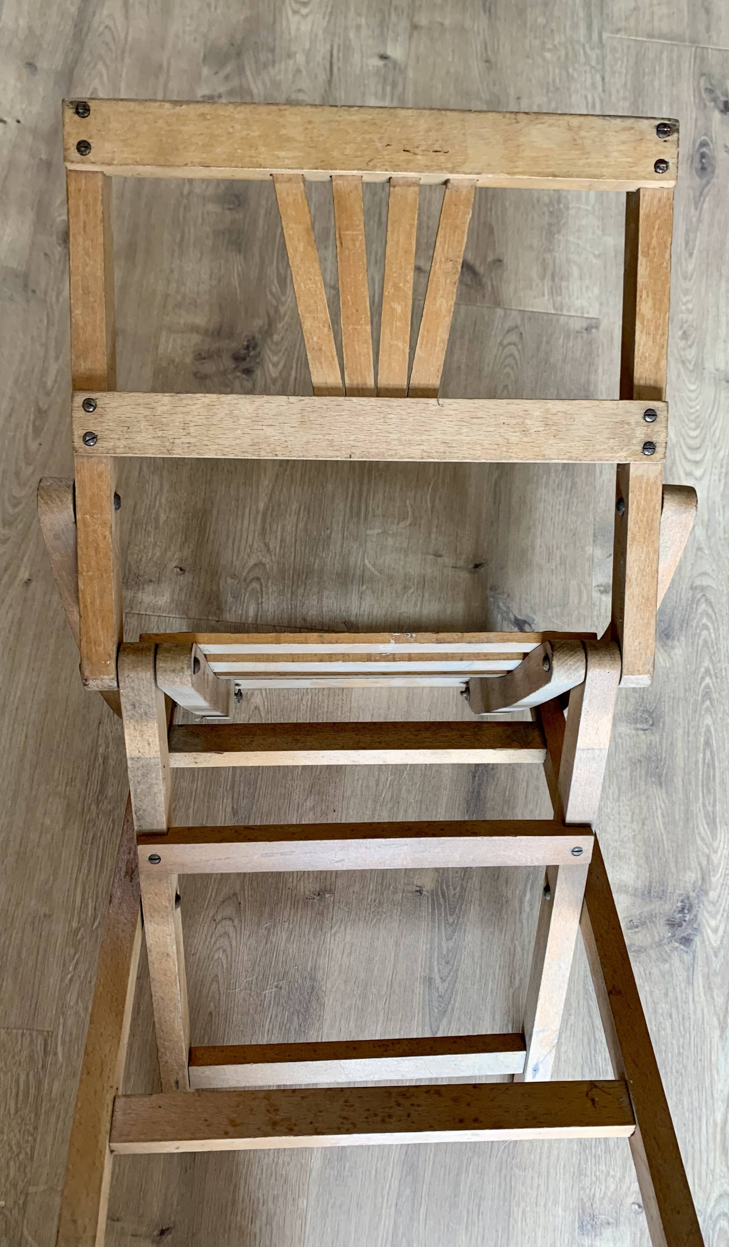 Set of 2 folding chairs for children from the 50s/60s