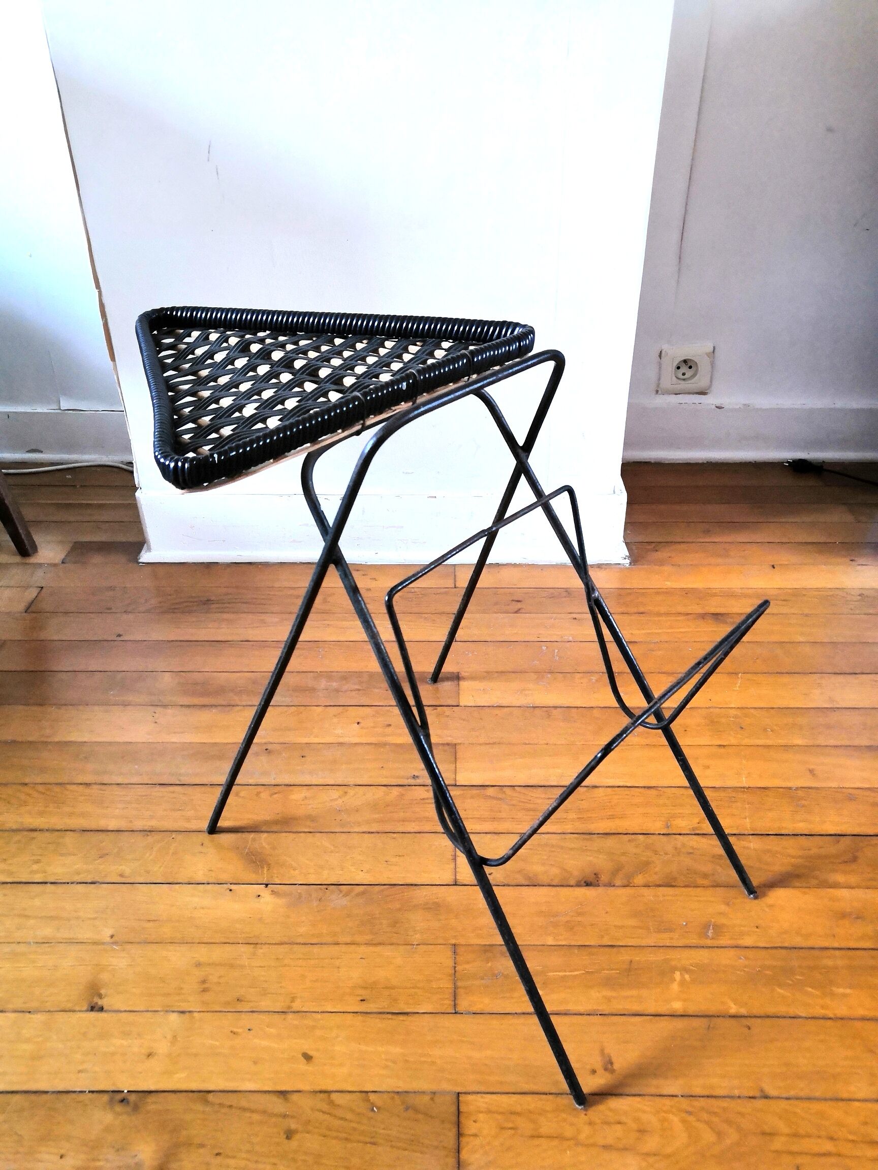 End of sofa, door reviews free form design 50s