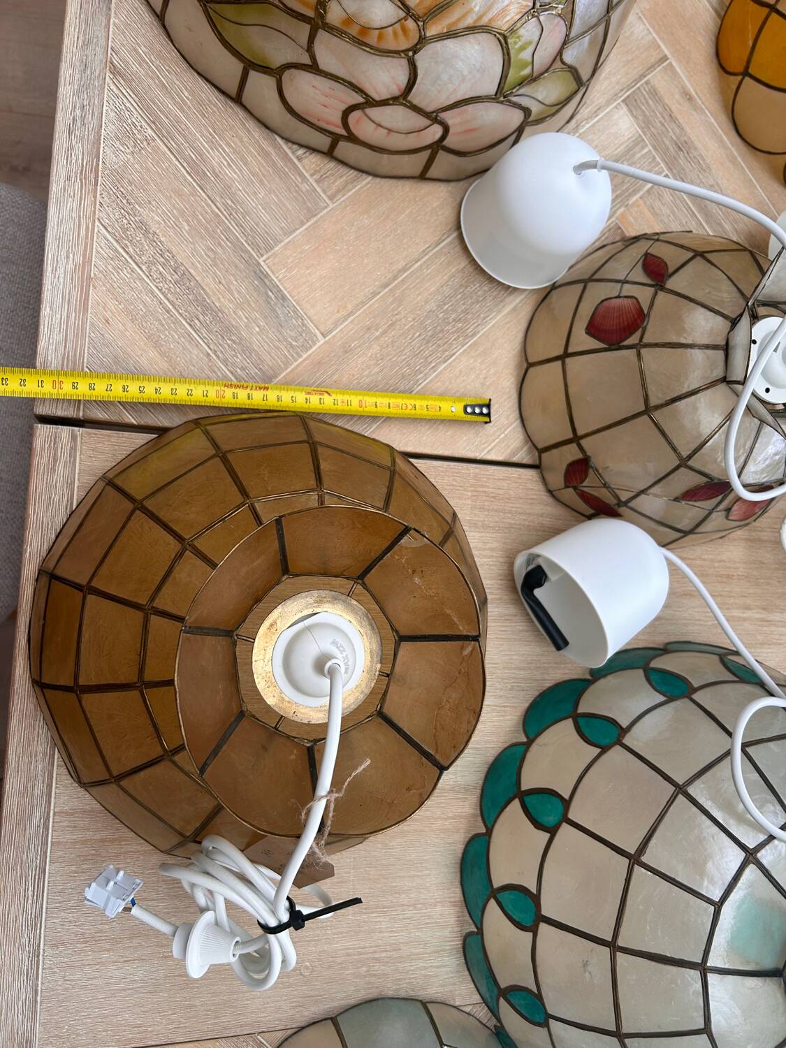 Gold mother-of-pearl pendant