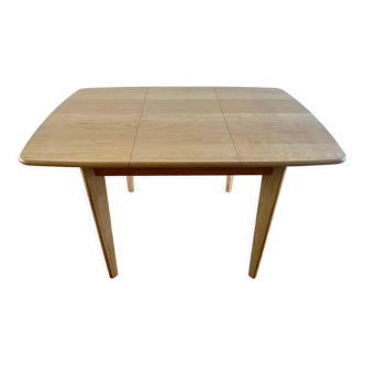 Table à rallonge en chêne massif style scandinave