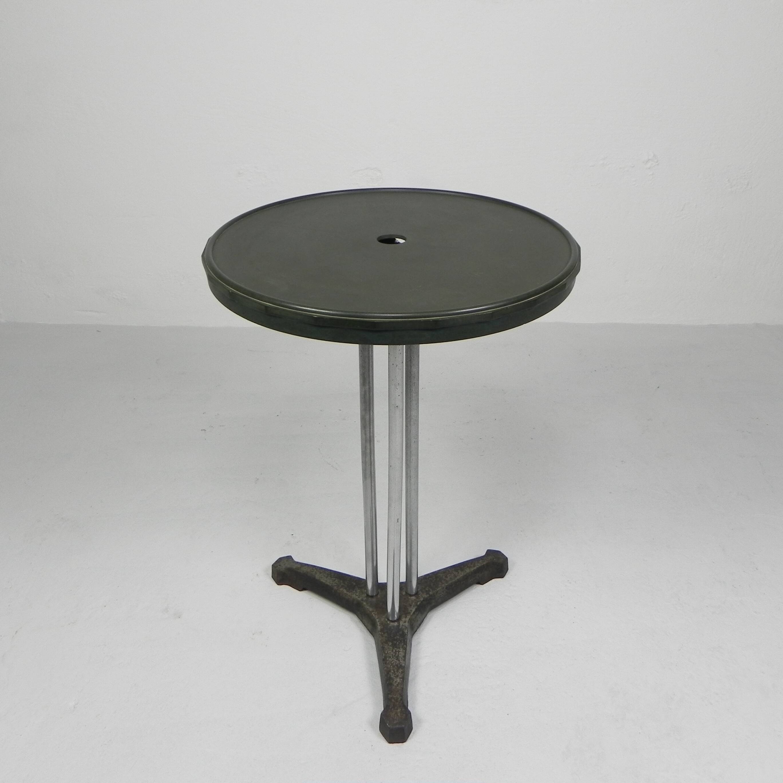 Art Deco bistro table with Bakelite top, 1930s