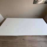 White lacquered desk model Furtif by Daniel Rode for Roche Bobois