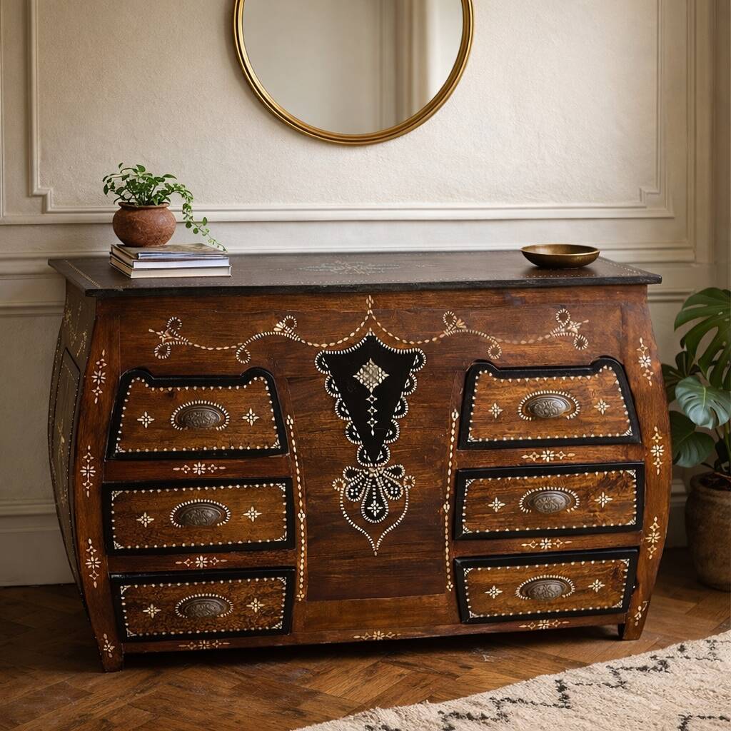 Commode syrienne galbée marqueterie nacre