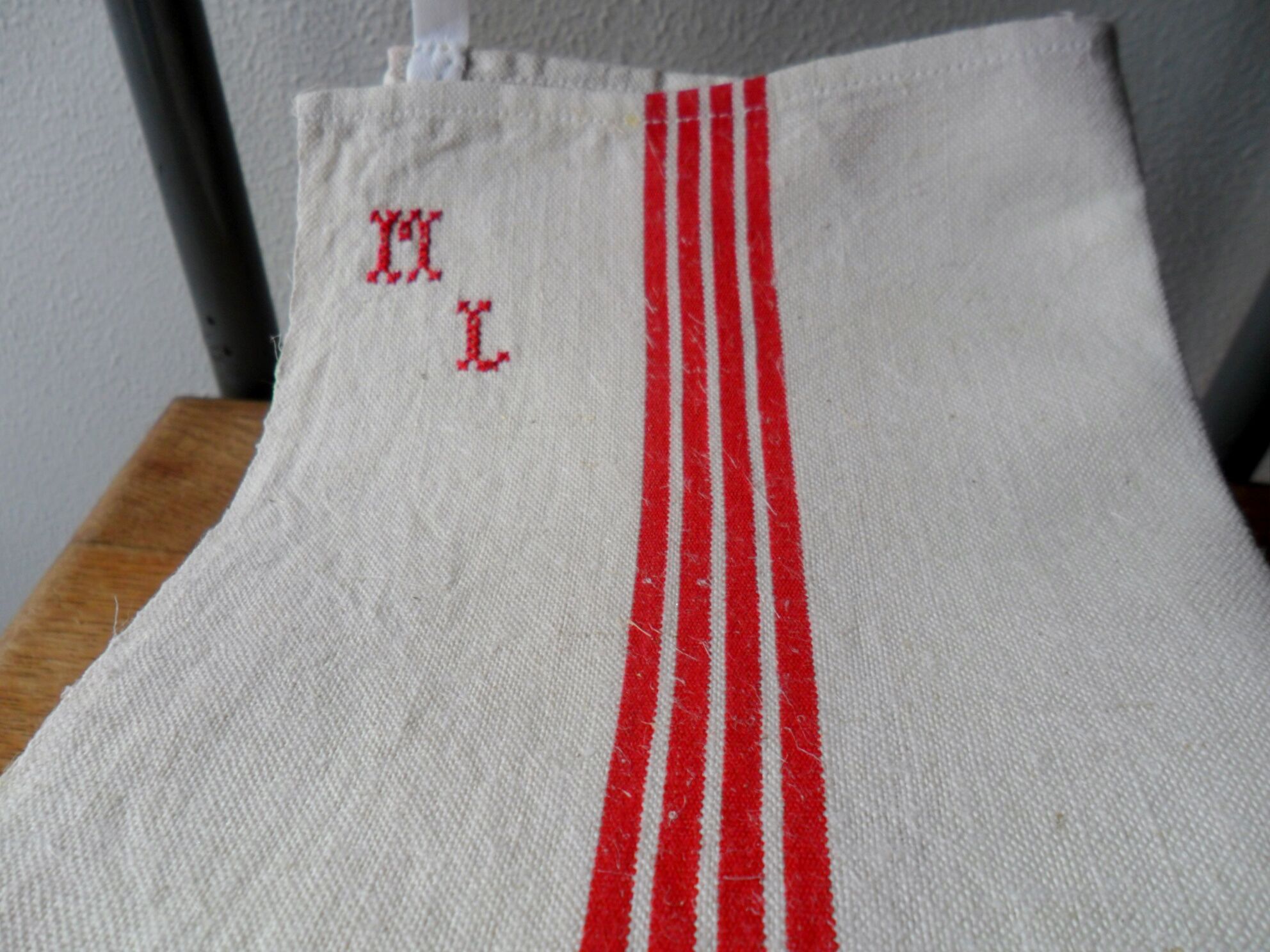 Set of 6 antique tea towels lined with ml
