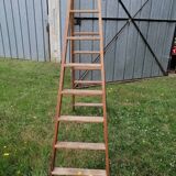 Wooden painter's stepladder