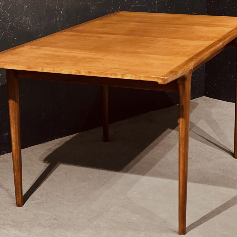 Wrighton Extension Dining Table