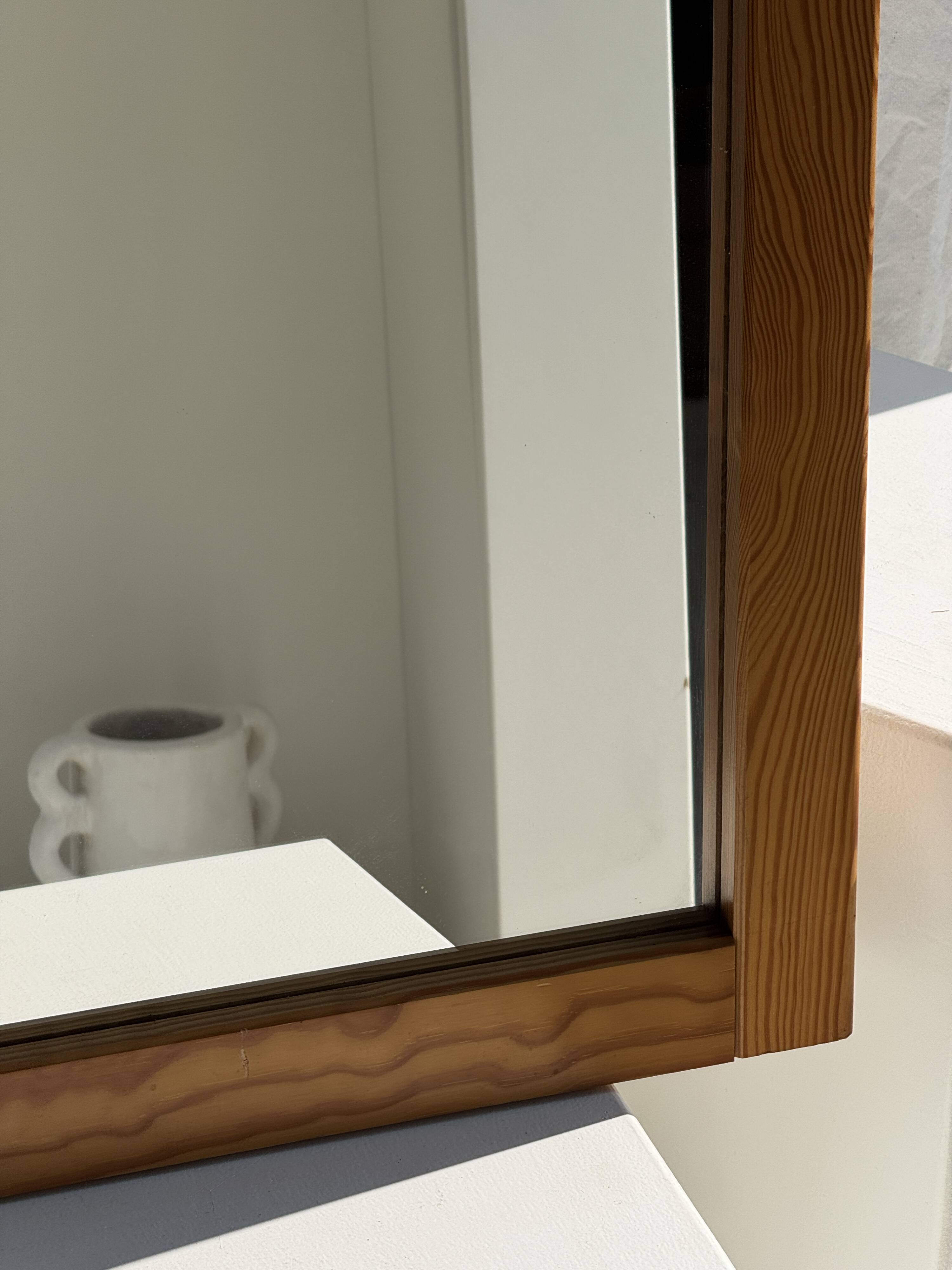 Small rectangular pine mirror 55x45