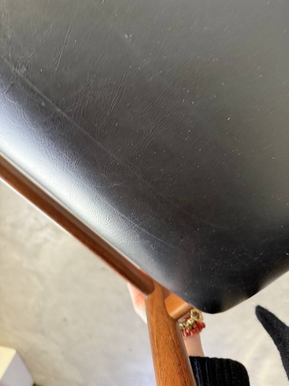 Set of 4 Italian chairs by Gianfranco Frattini.