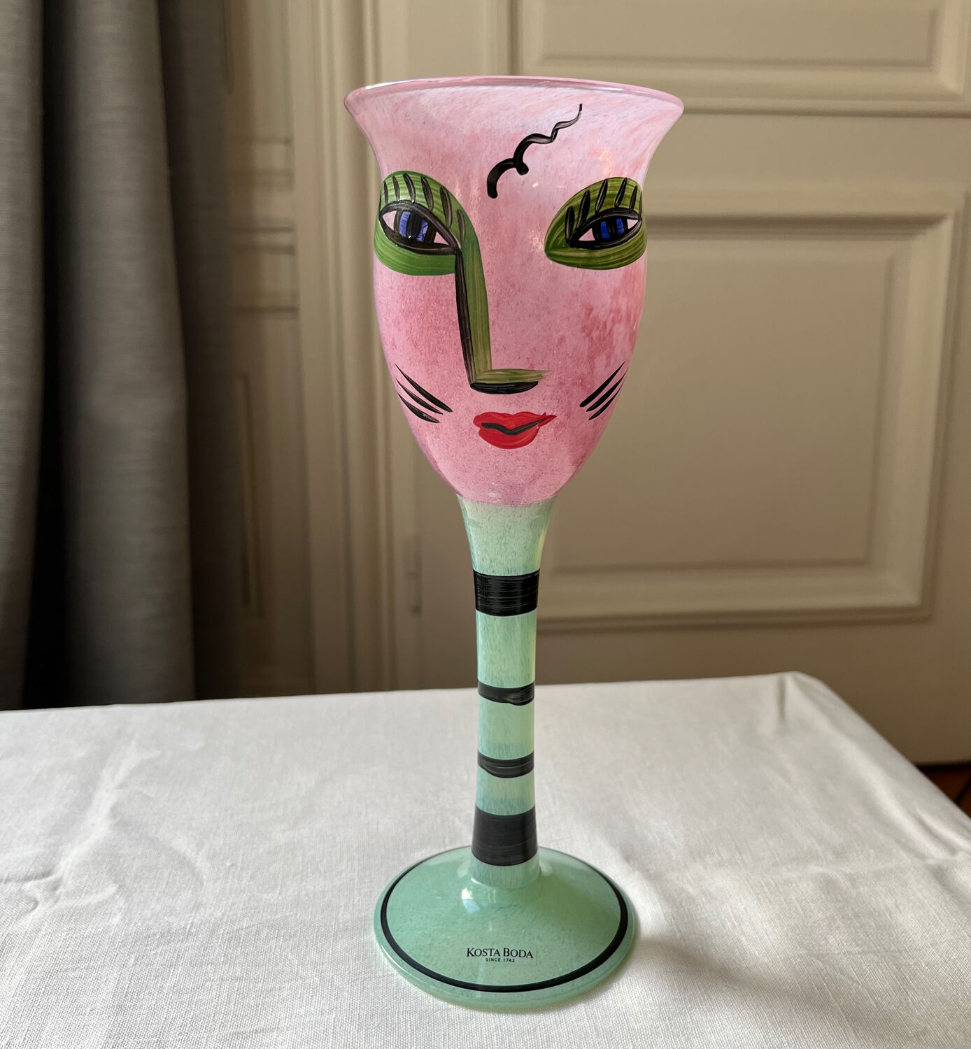 Kosta Boda – Ulrica Hydman Vallien – “Open Minds” – Painted blown glass