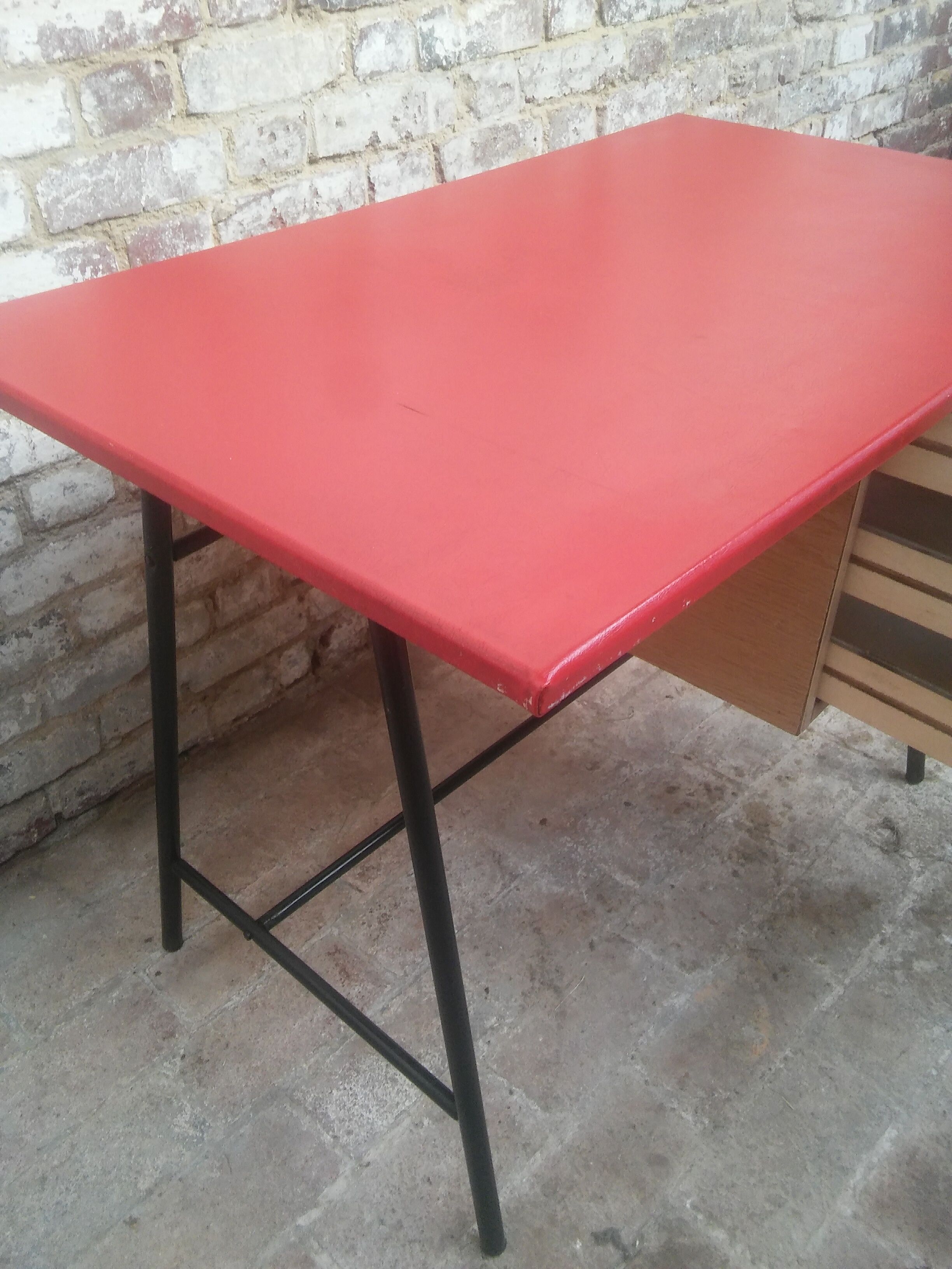 Vintage desk 3 drawers