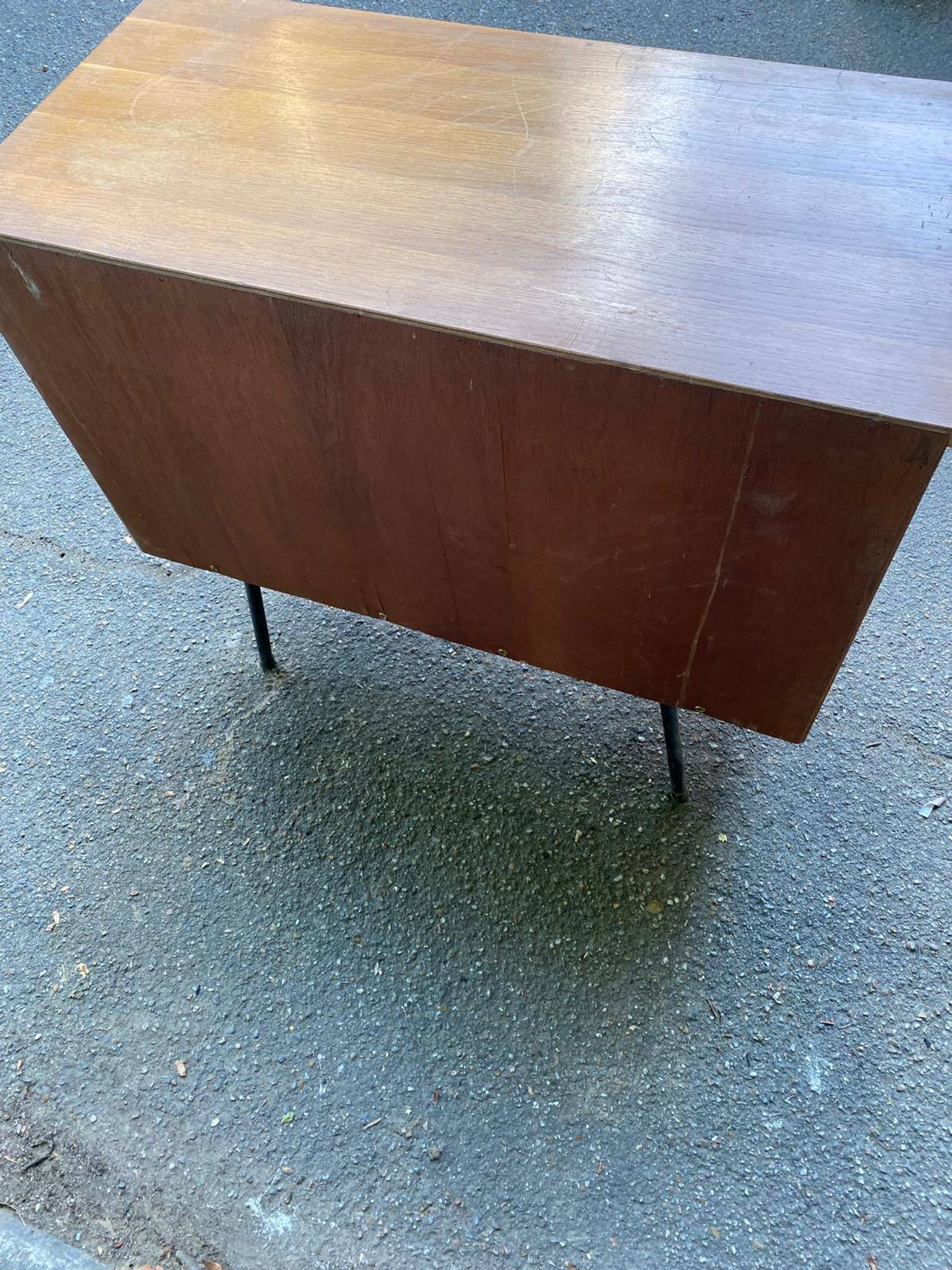 Scandinavian chest of drawers with 3 drawers in oak from the 50s