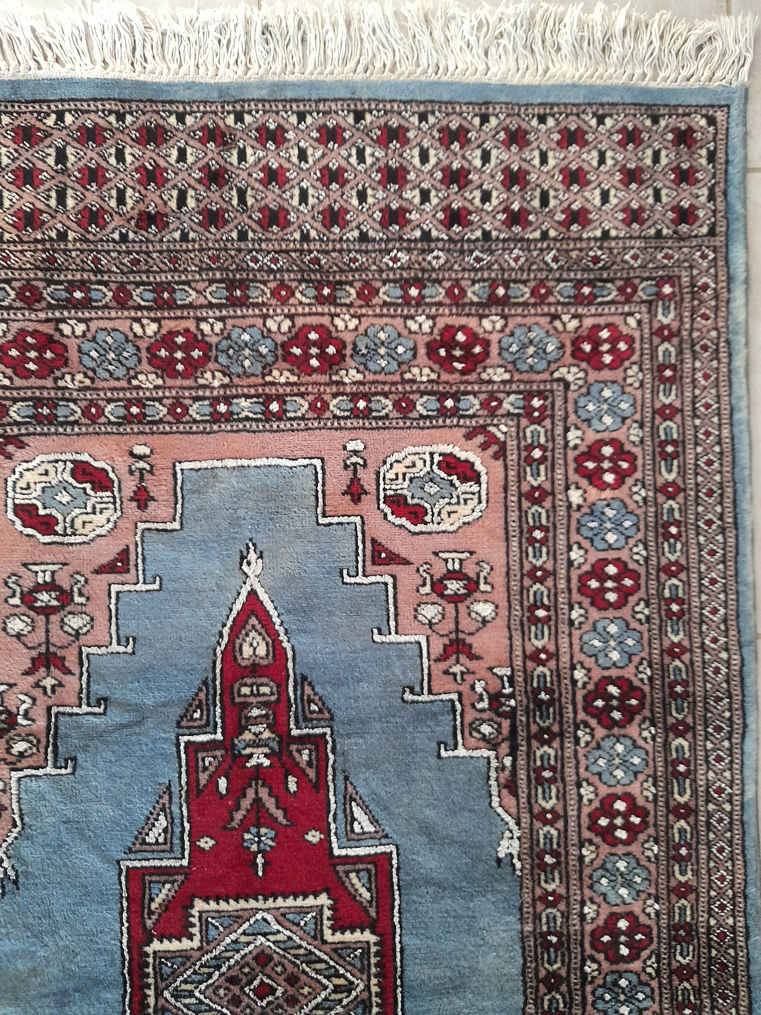 Oriental carpet 170 x 97cm