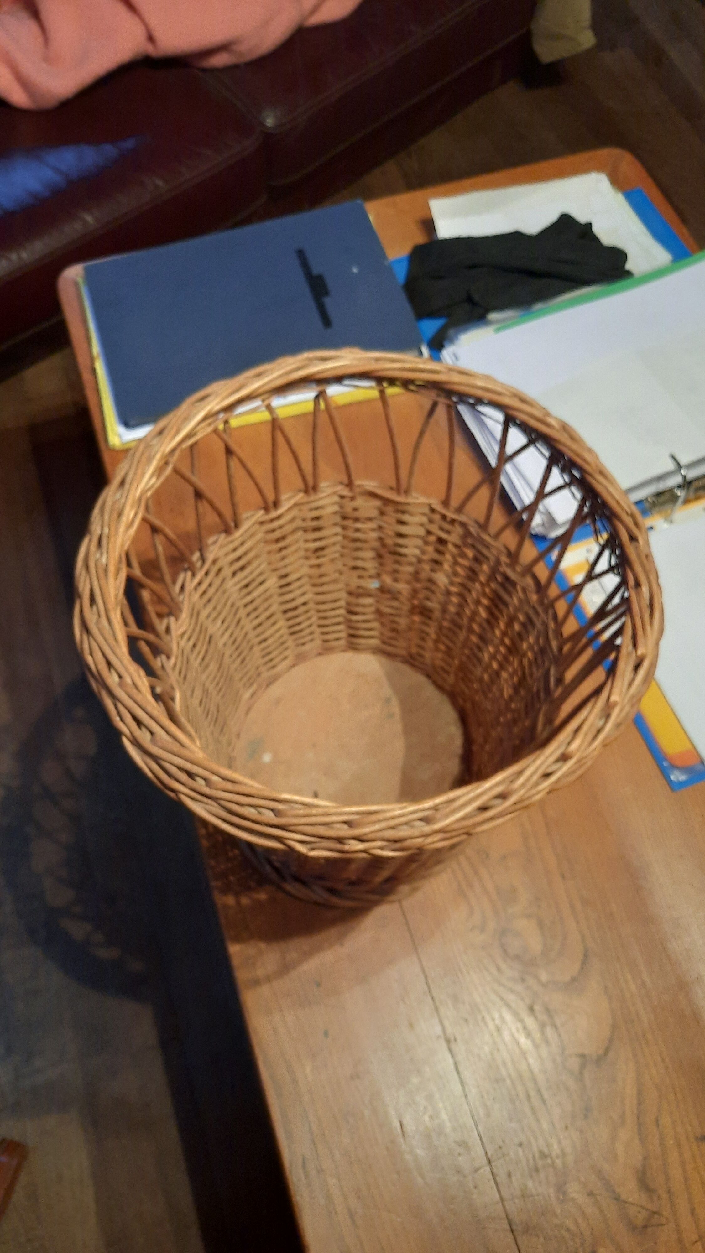Wicker paper basket