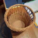 Wicker paper basket