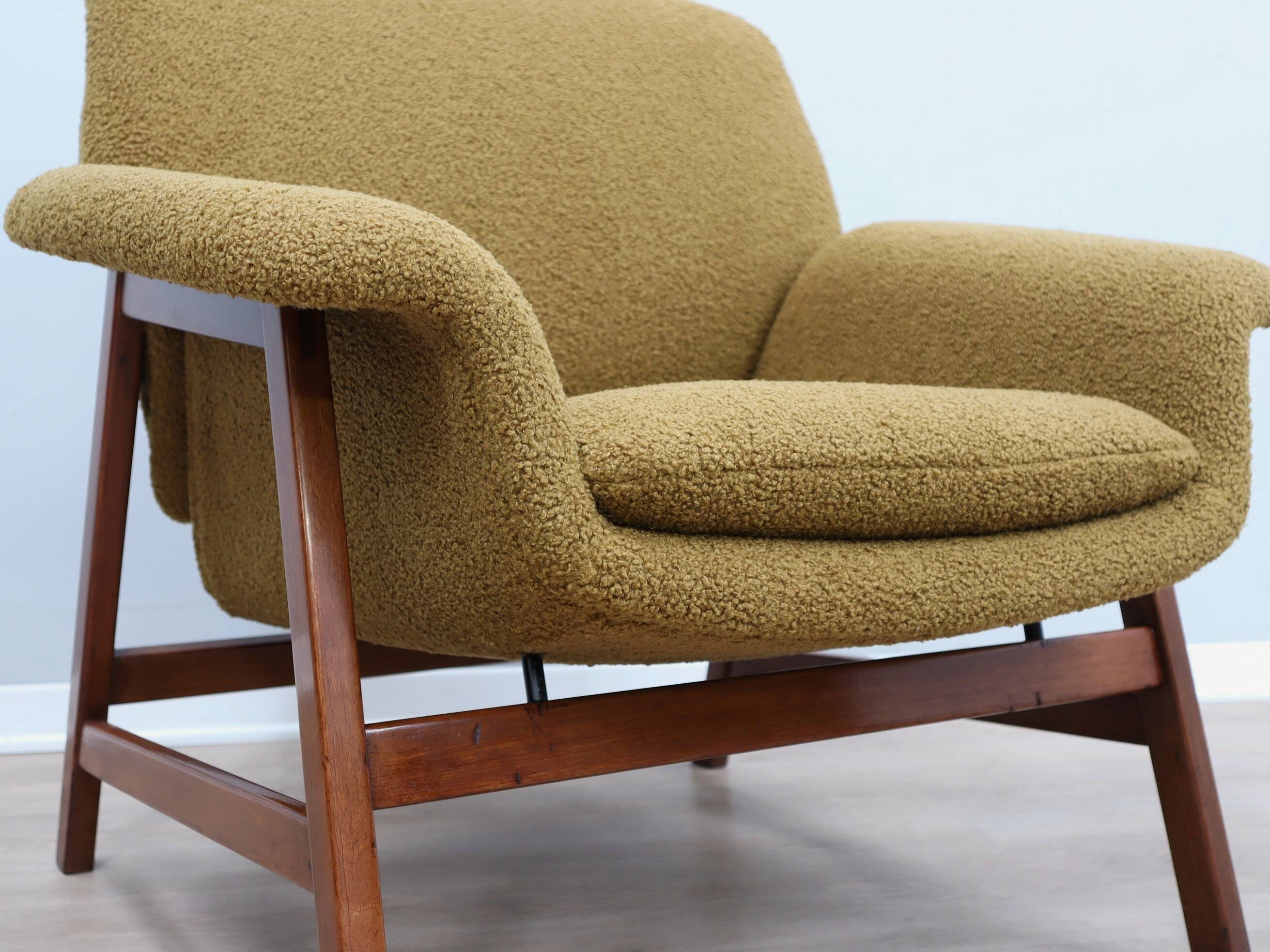 Pair 849 armchairs Gianfranco Frattini for Cassina Meda 1950s