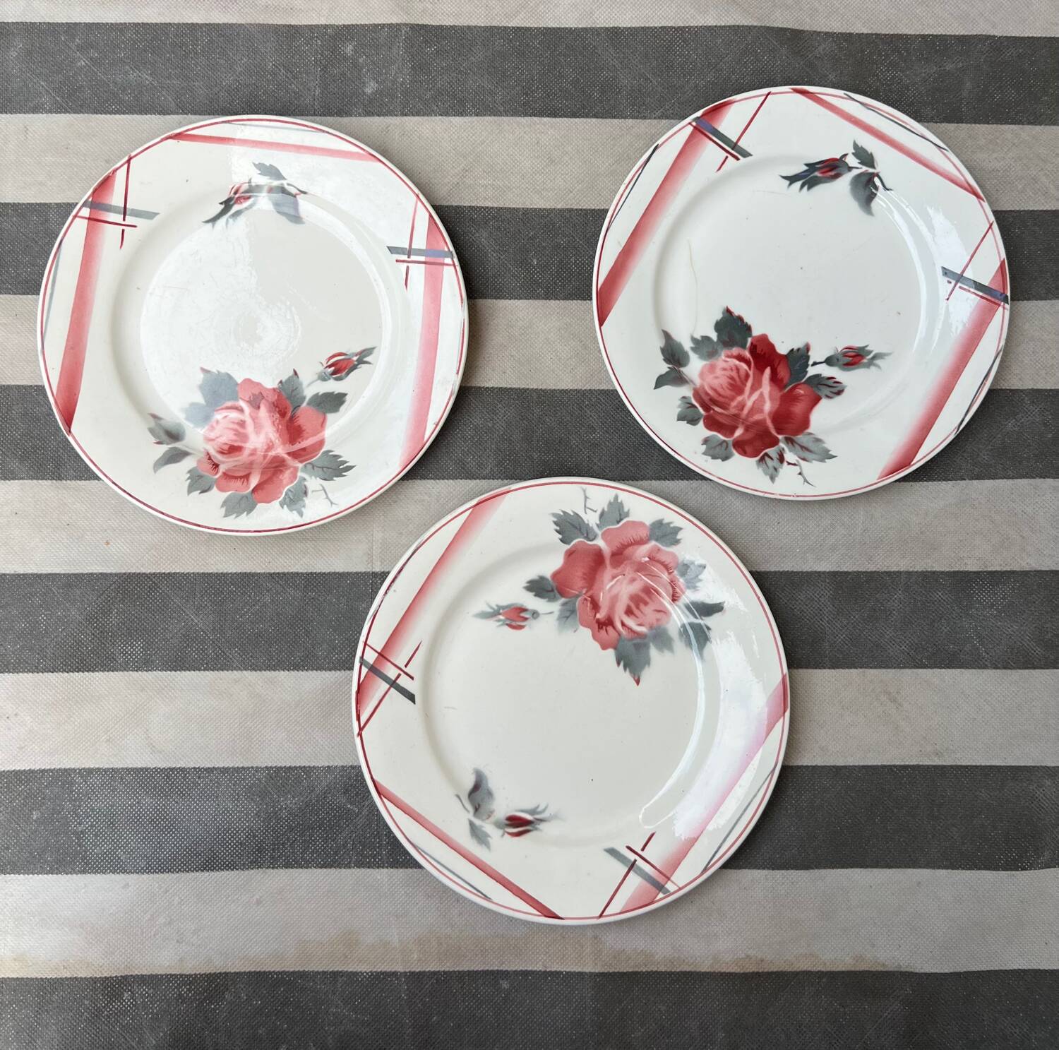 Terre de Fer Digoin plates, vintage rose
