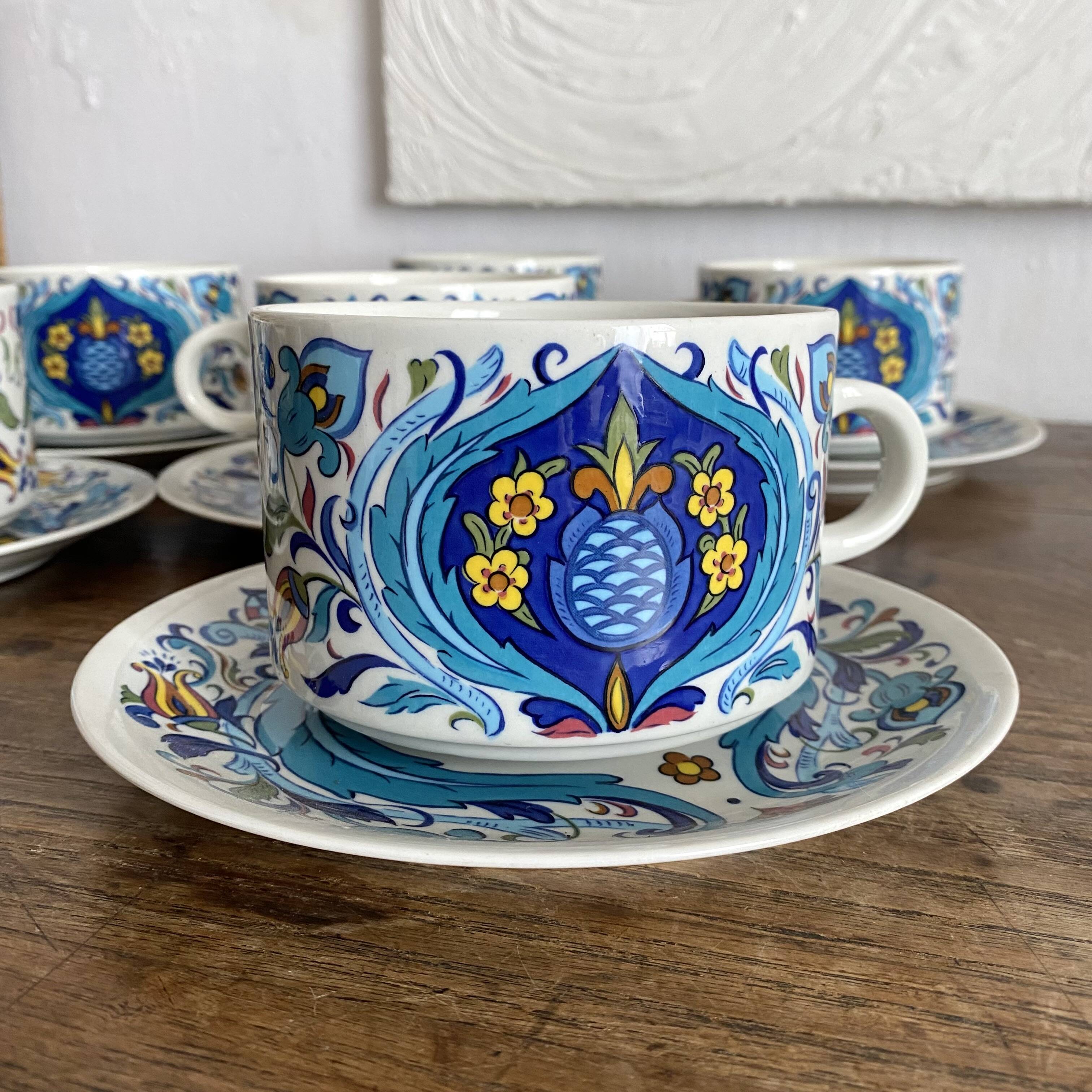 Villeroy and Boch Izmir model large cup breakfast set