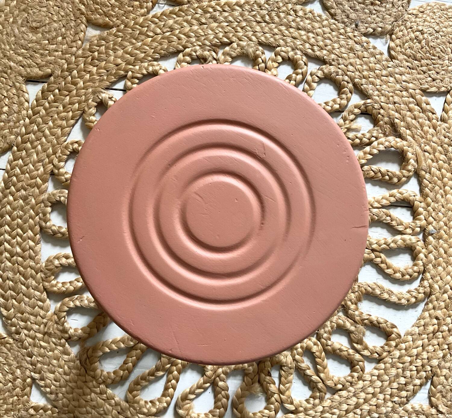 Terracotta tripod stool