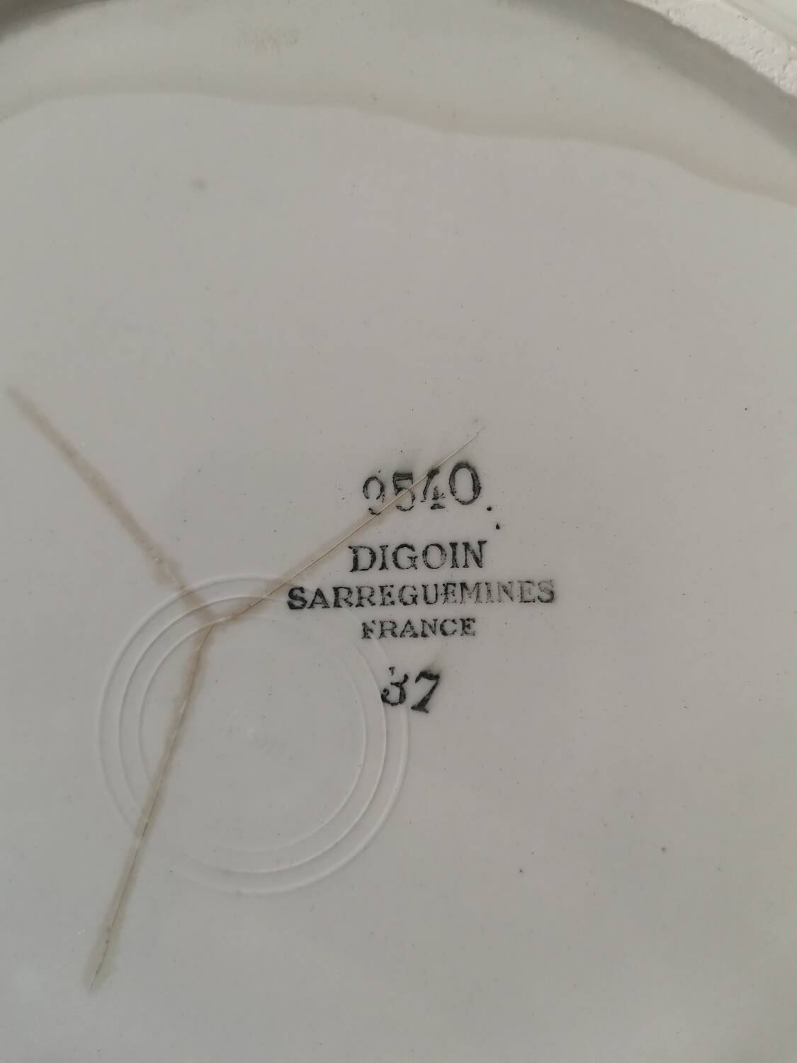 Grand plat service creux vintage motif légumes Sarreguemines Digoin France 9540