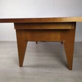 Extendable compass foot table